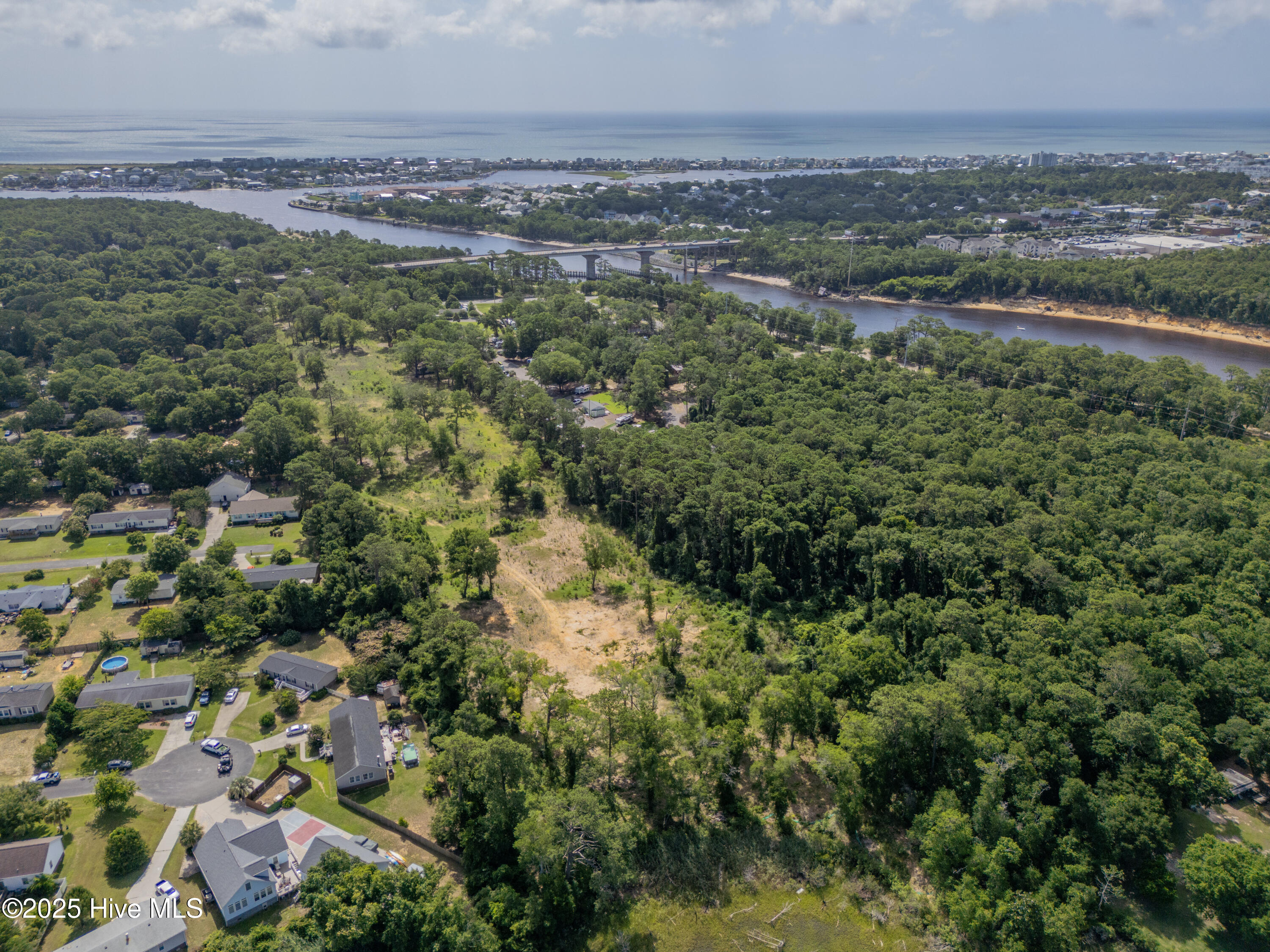 9641 River Road Property Photo 10