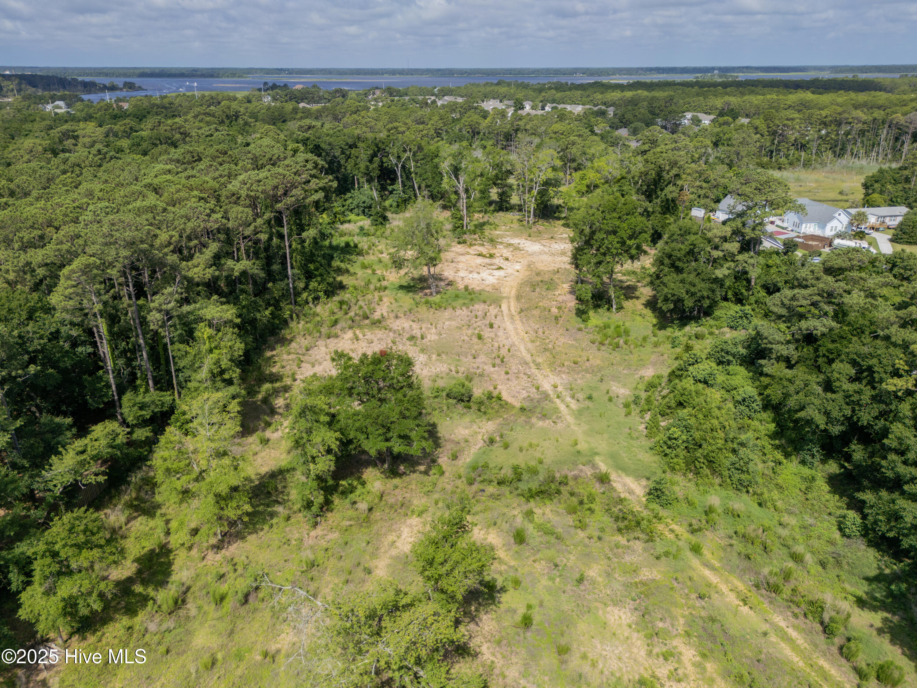 9641 River Road Property Photo 15