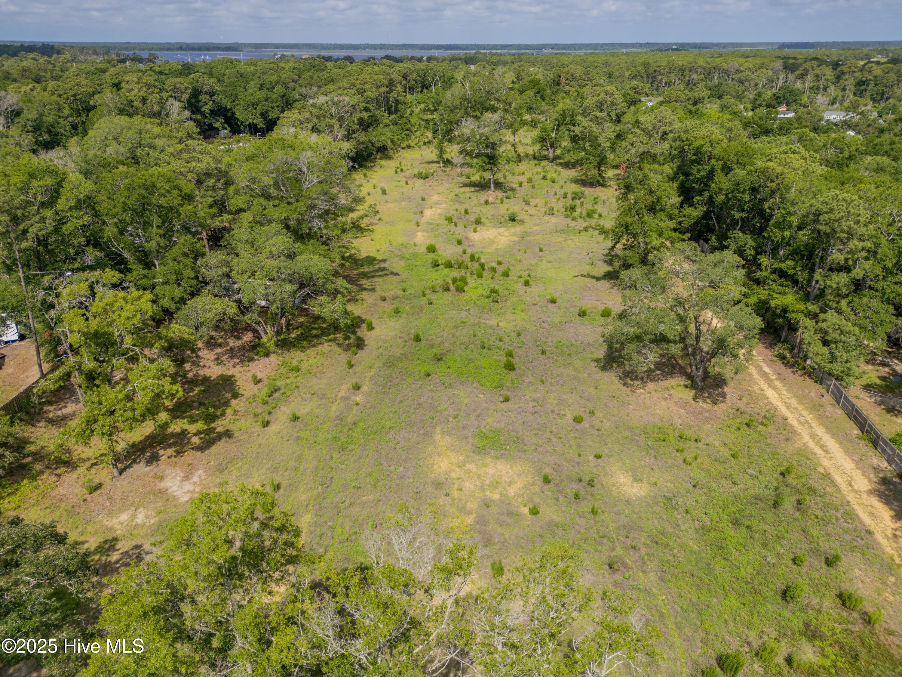 9641 River Road Property Photo 17