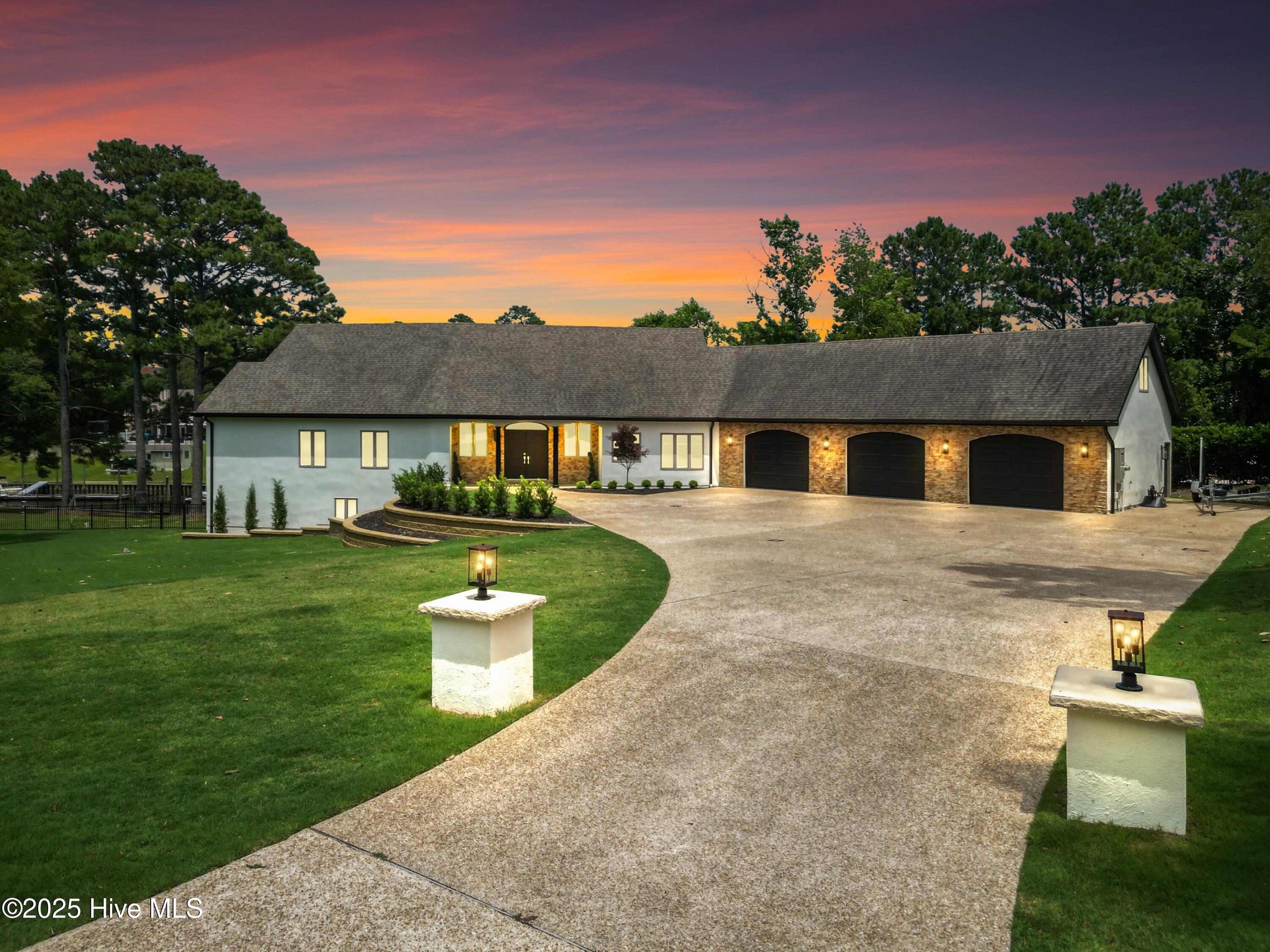 304 Gull Road Property Image
