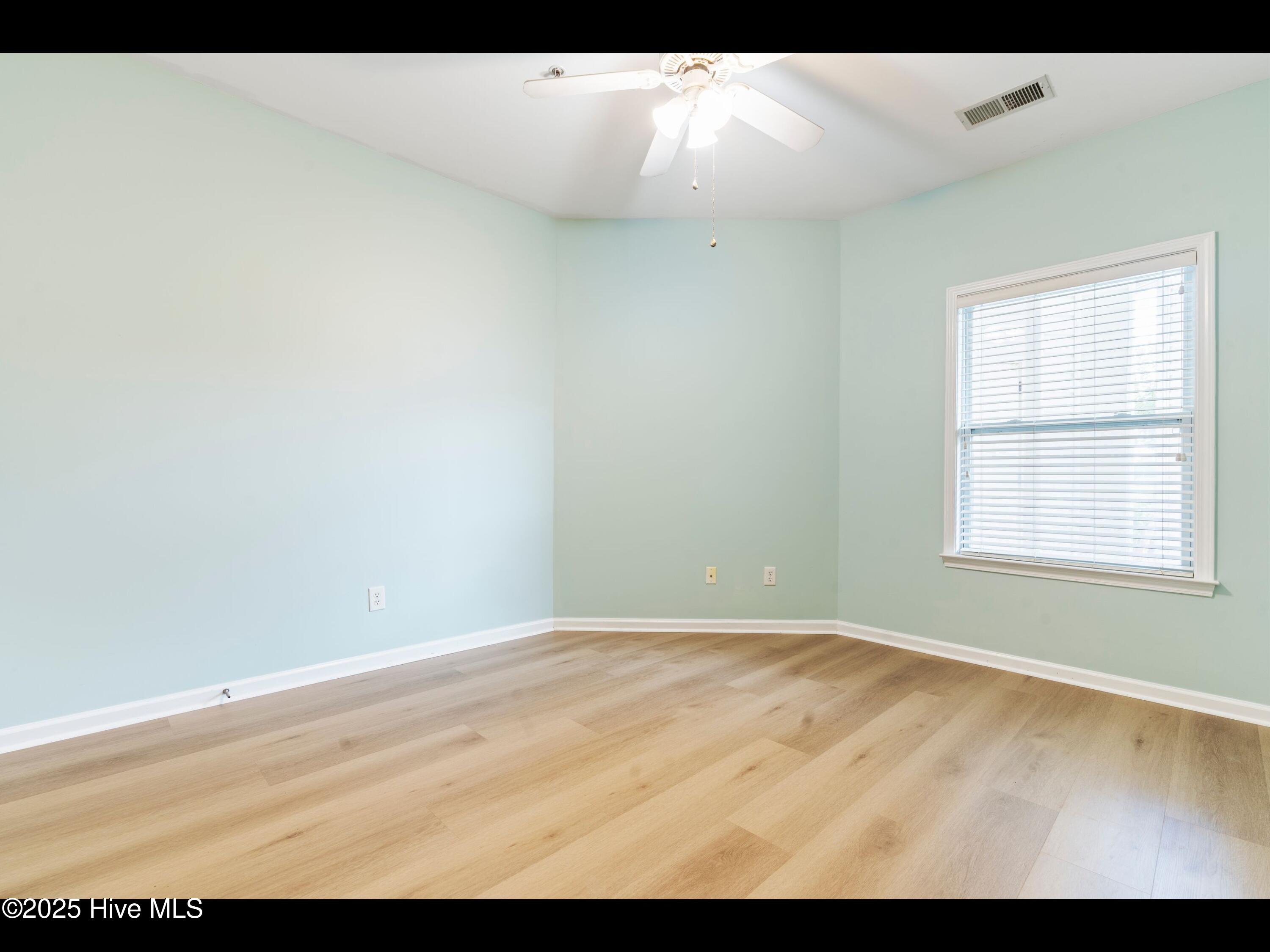 3900 Botsford Court 102 Property Photo 17