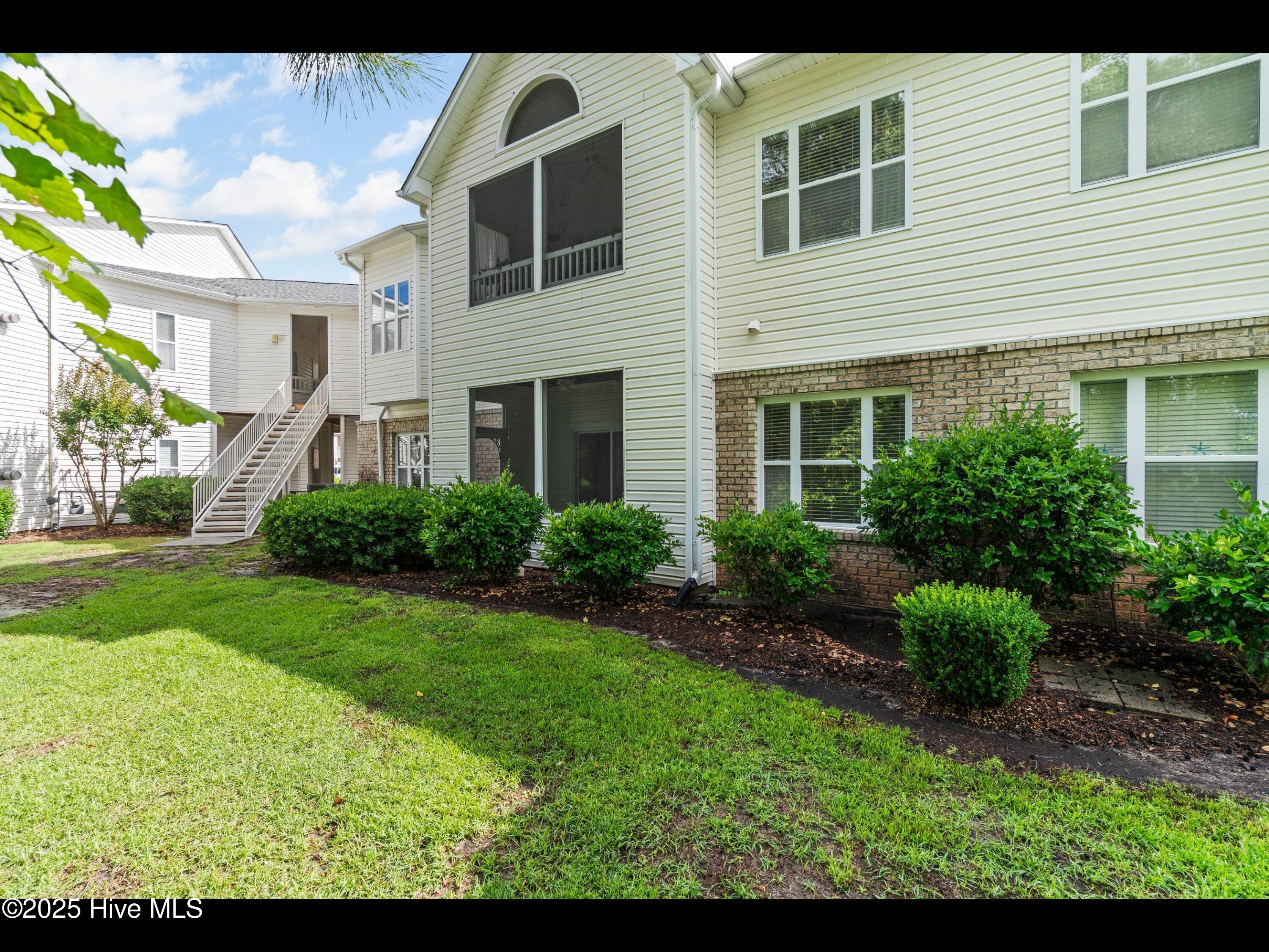 3900 Botsford Court 102 Property Photo 30