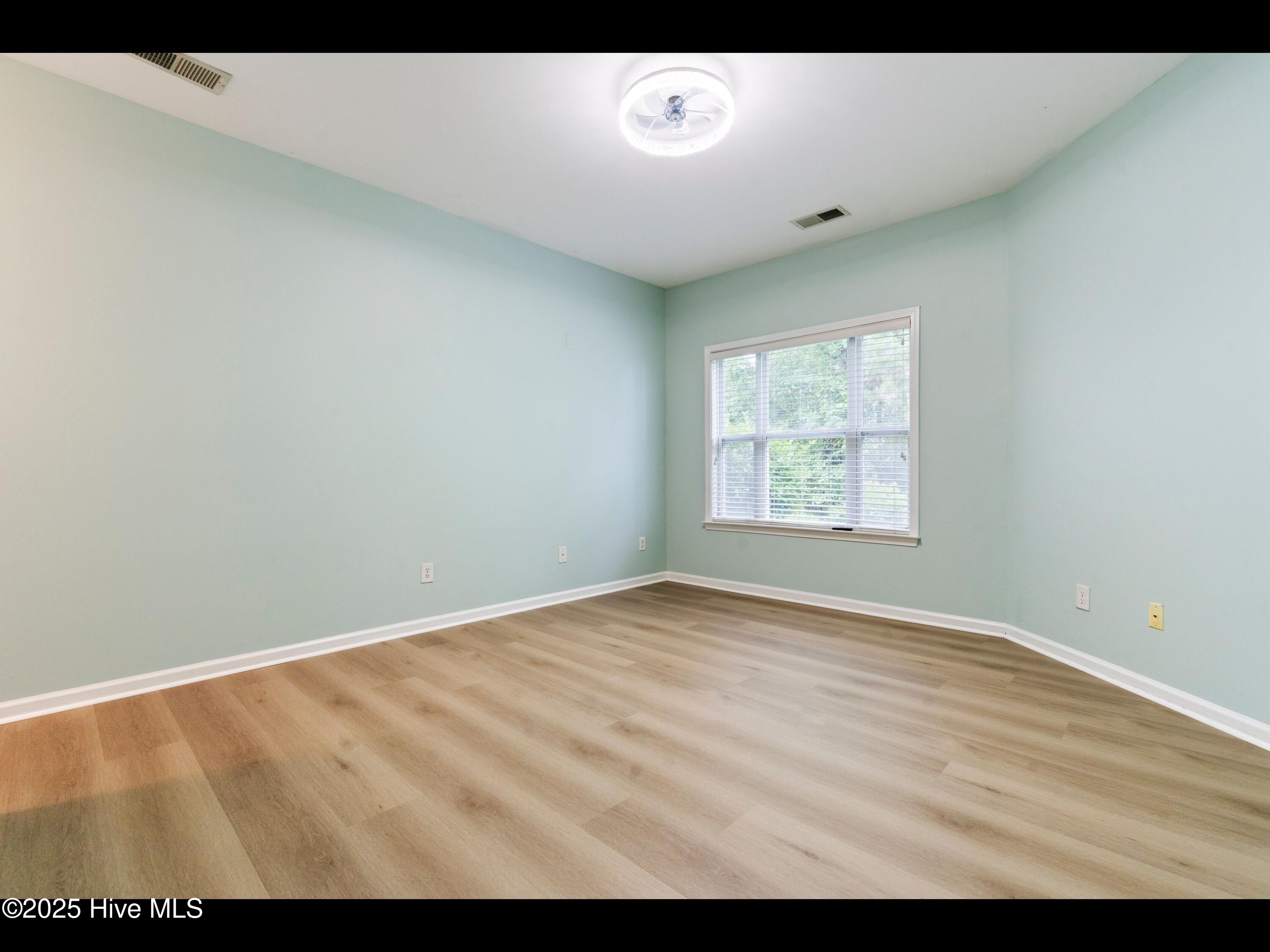 3900 Botsford Court 102 Property Photo 36