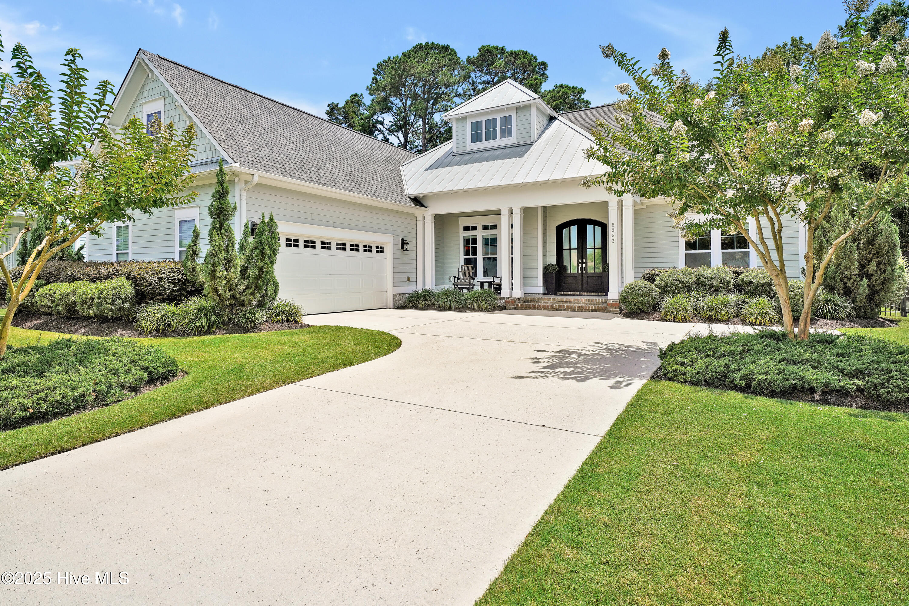 5353 Leisure Circle Property Photo 1