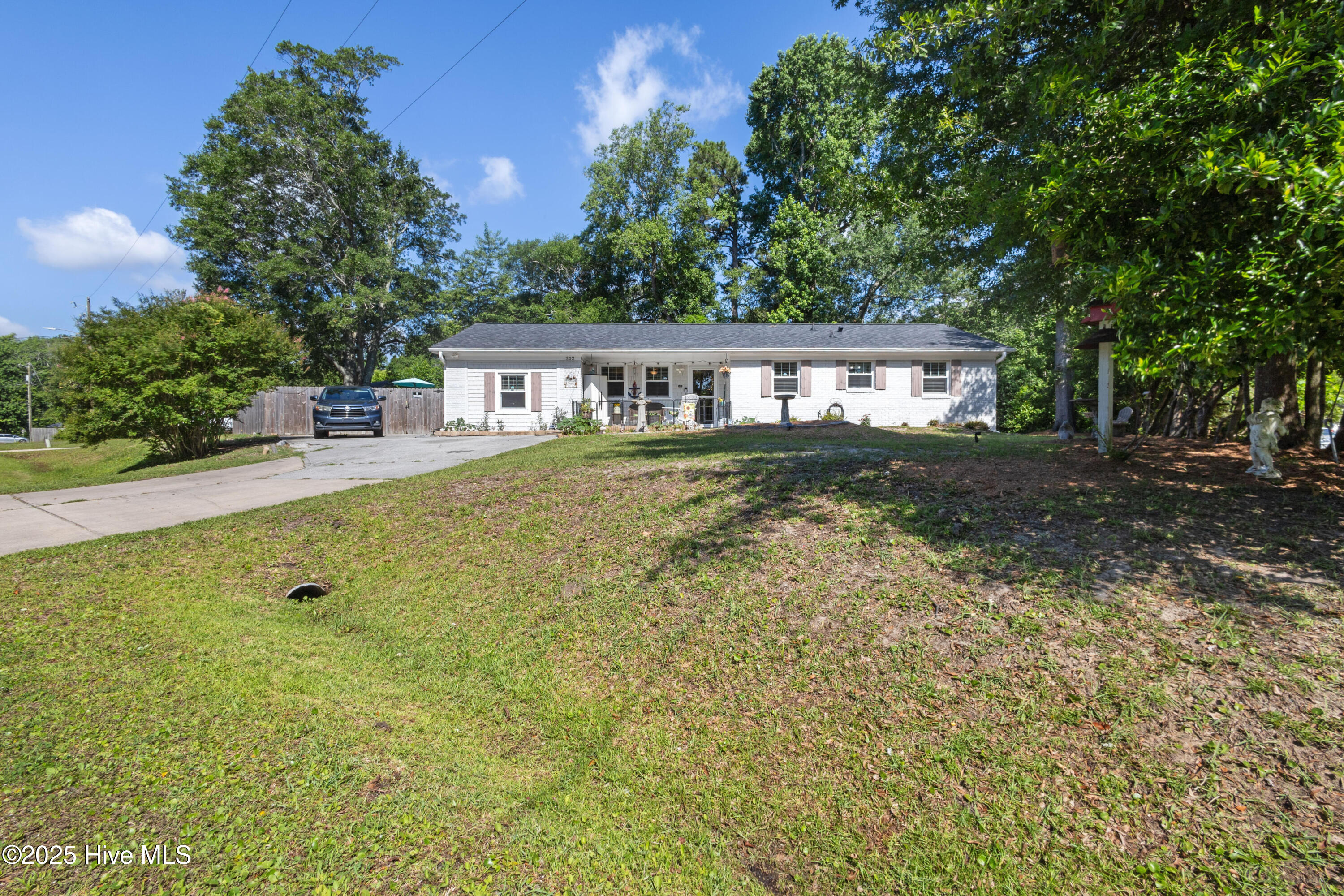 302 Richelieu Road Property Photo 1