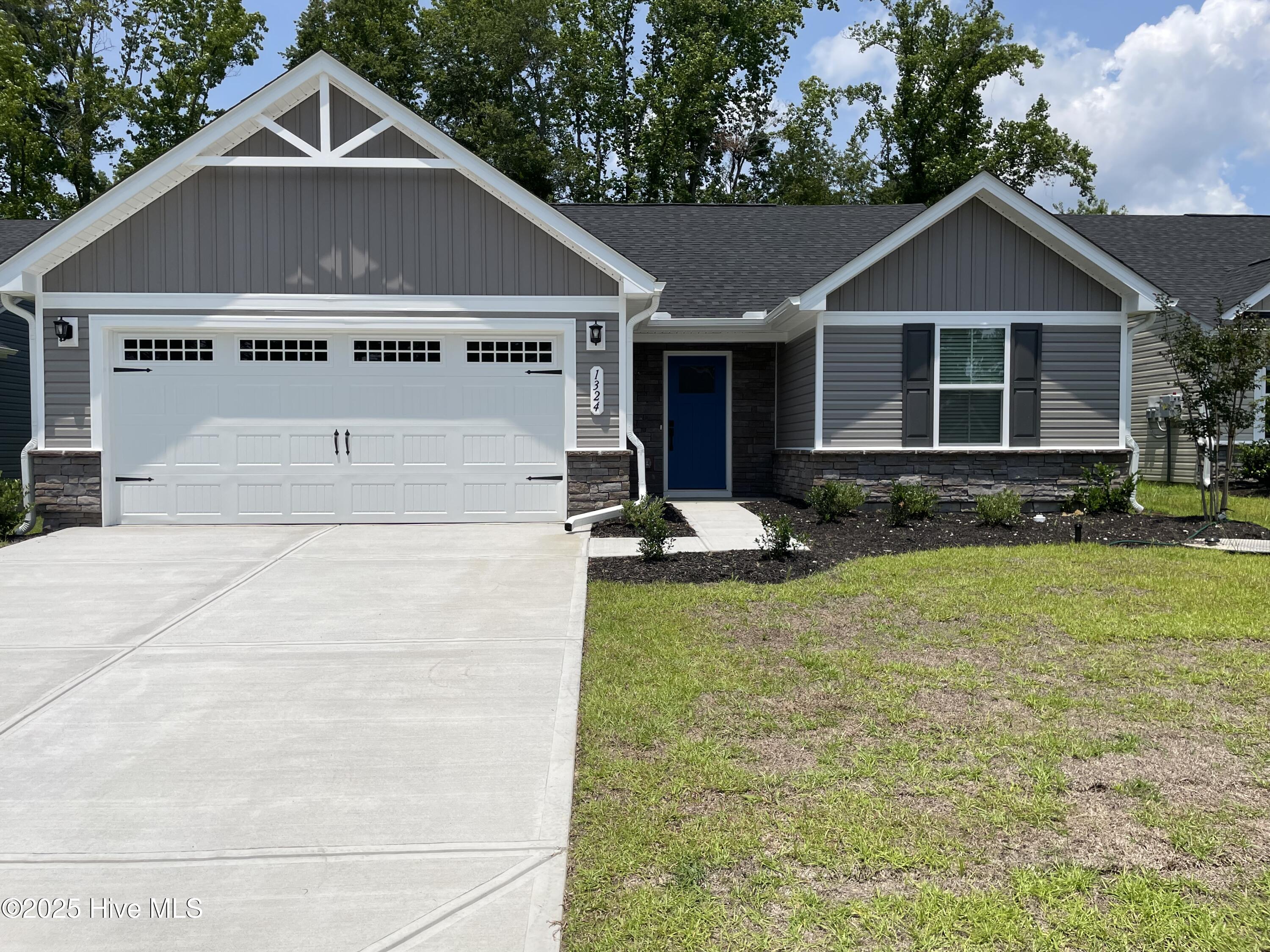 1324 Nora Court Property Photo 1