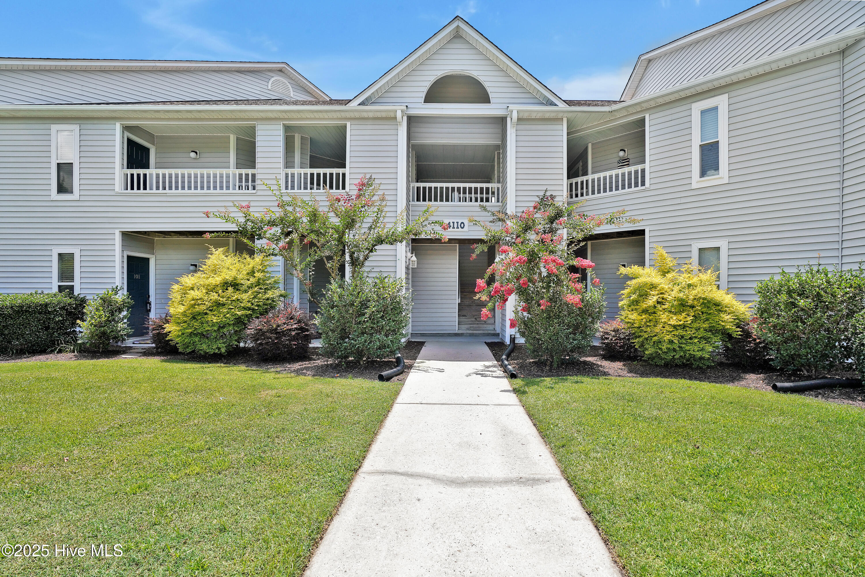 4110 Breezewood Drive 101 Property Photo 1