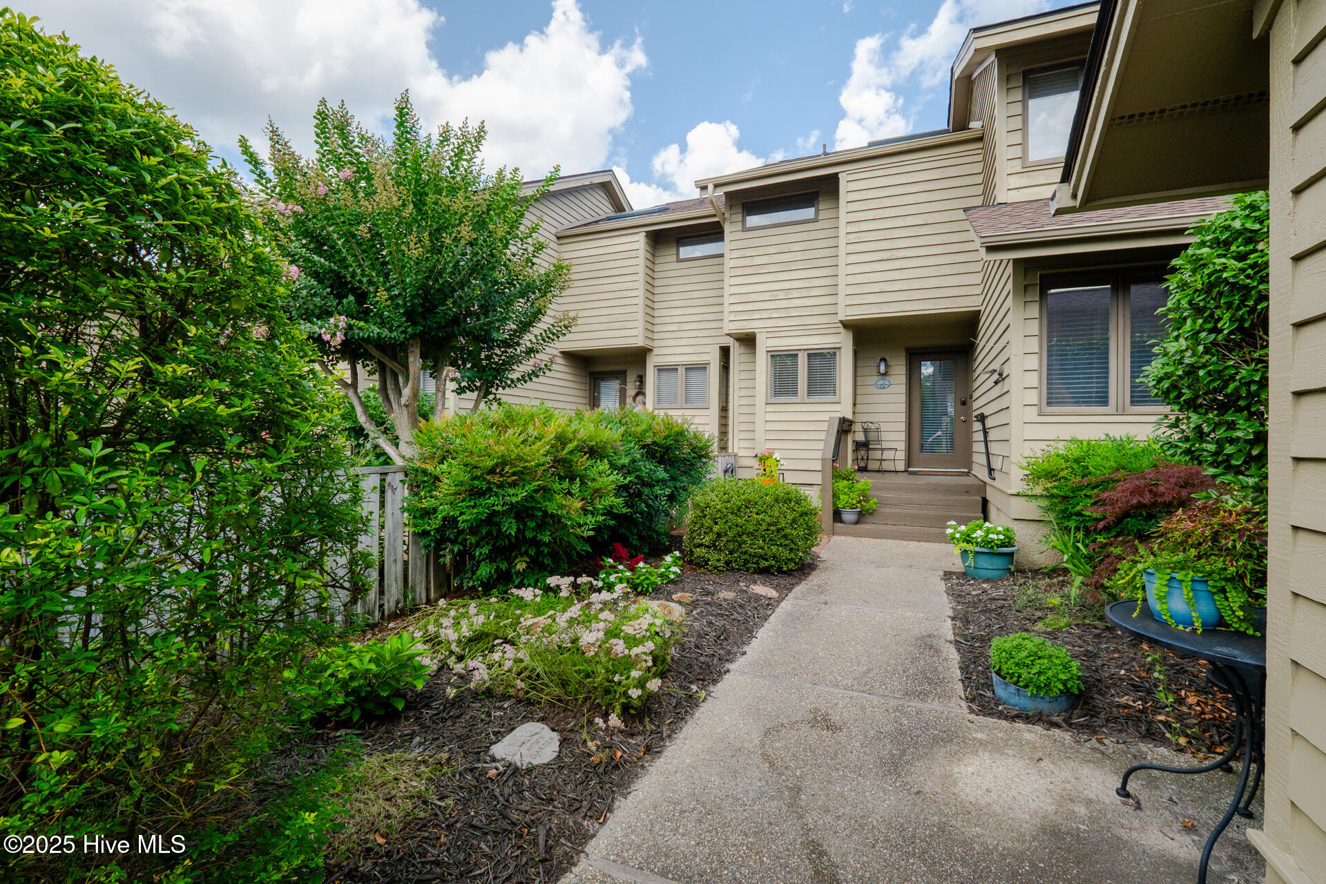 123 Egret Court Property Photo 1