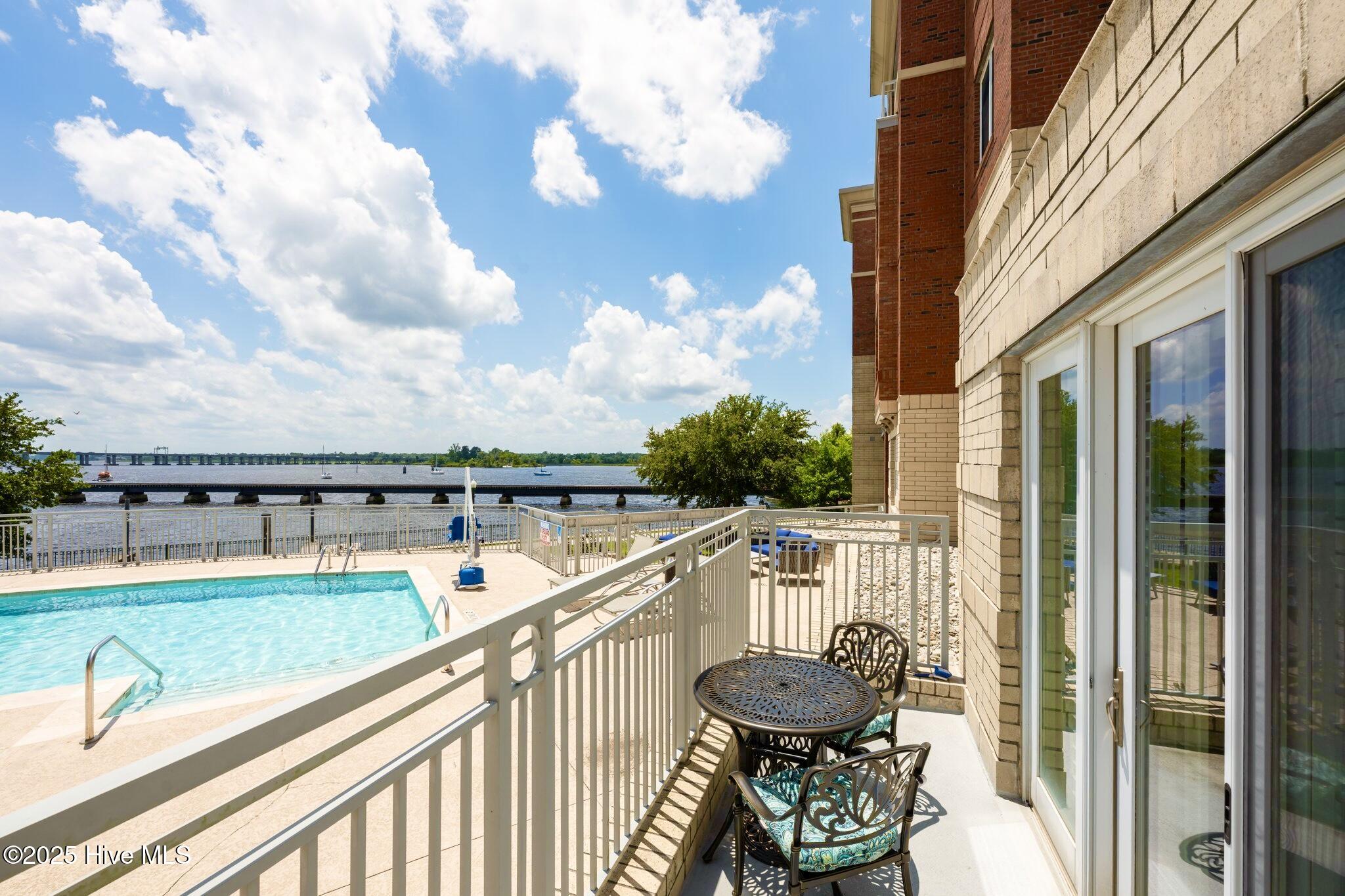 115 Sky Sail Boulevard Property Photo 4