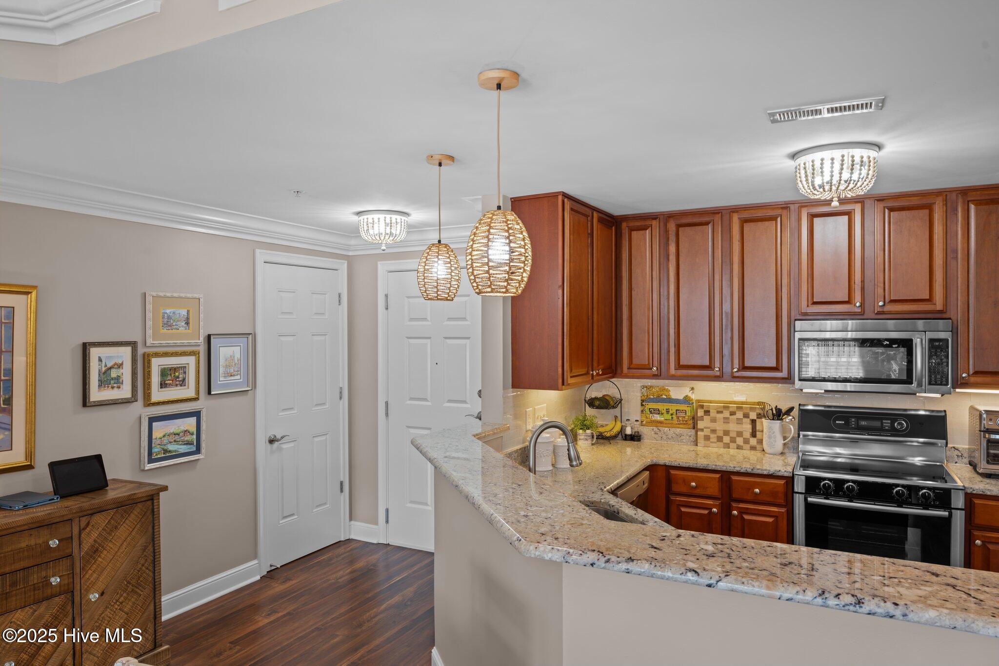 115 Sky Sail Boulevard Property Photo 22
