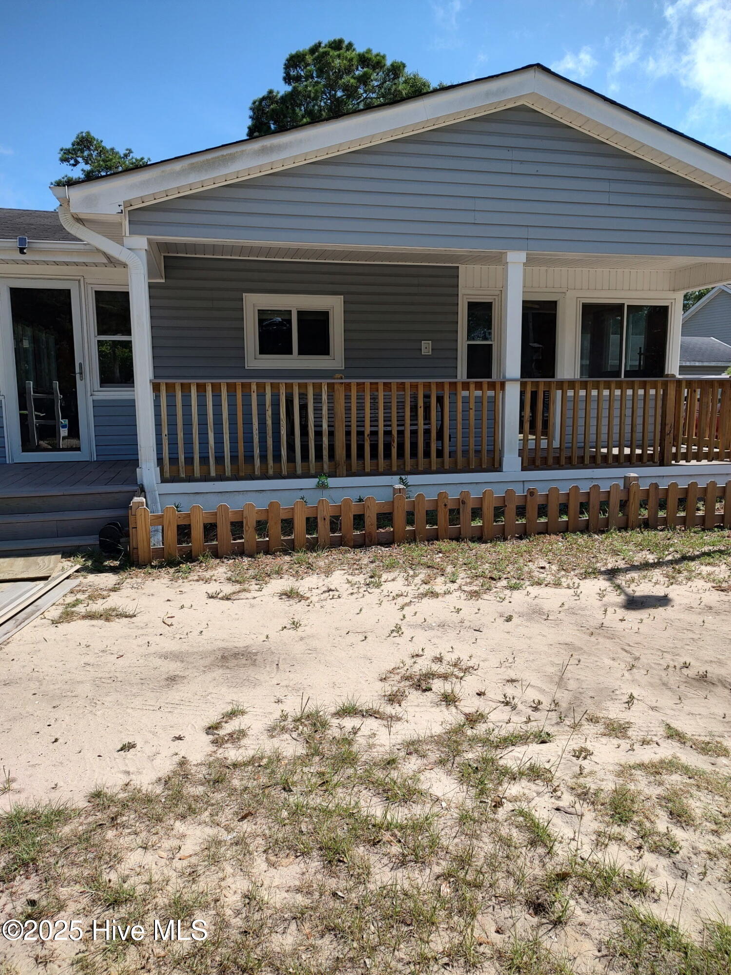 2887 Six Pence Drive Property Photo 1