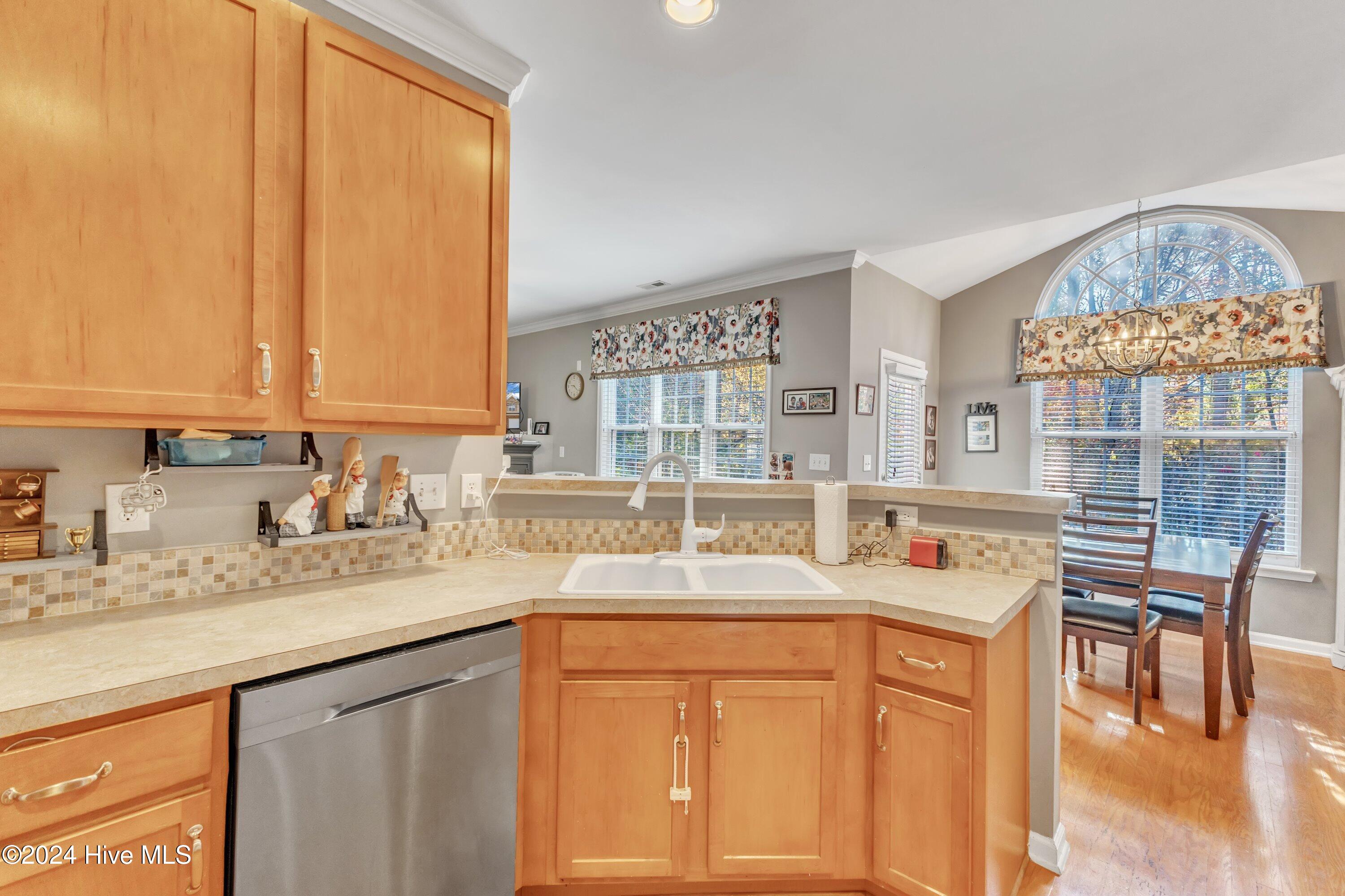 513 Woodson Drive Property Photo 11