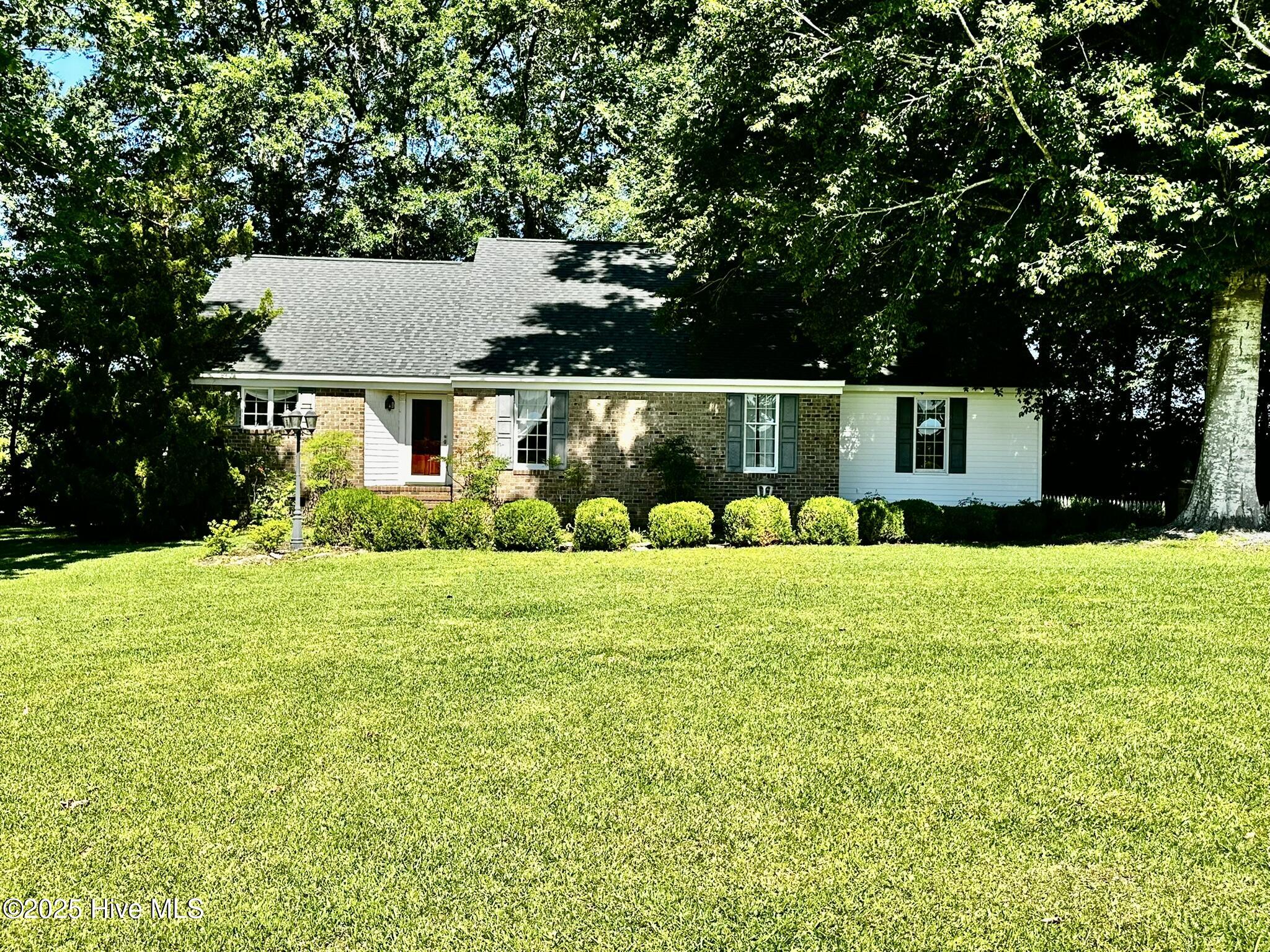 9550 Nc 171 Property Photo 1