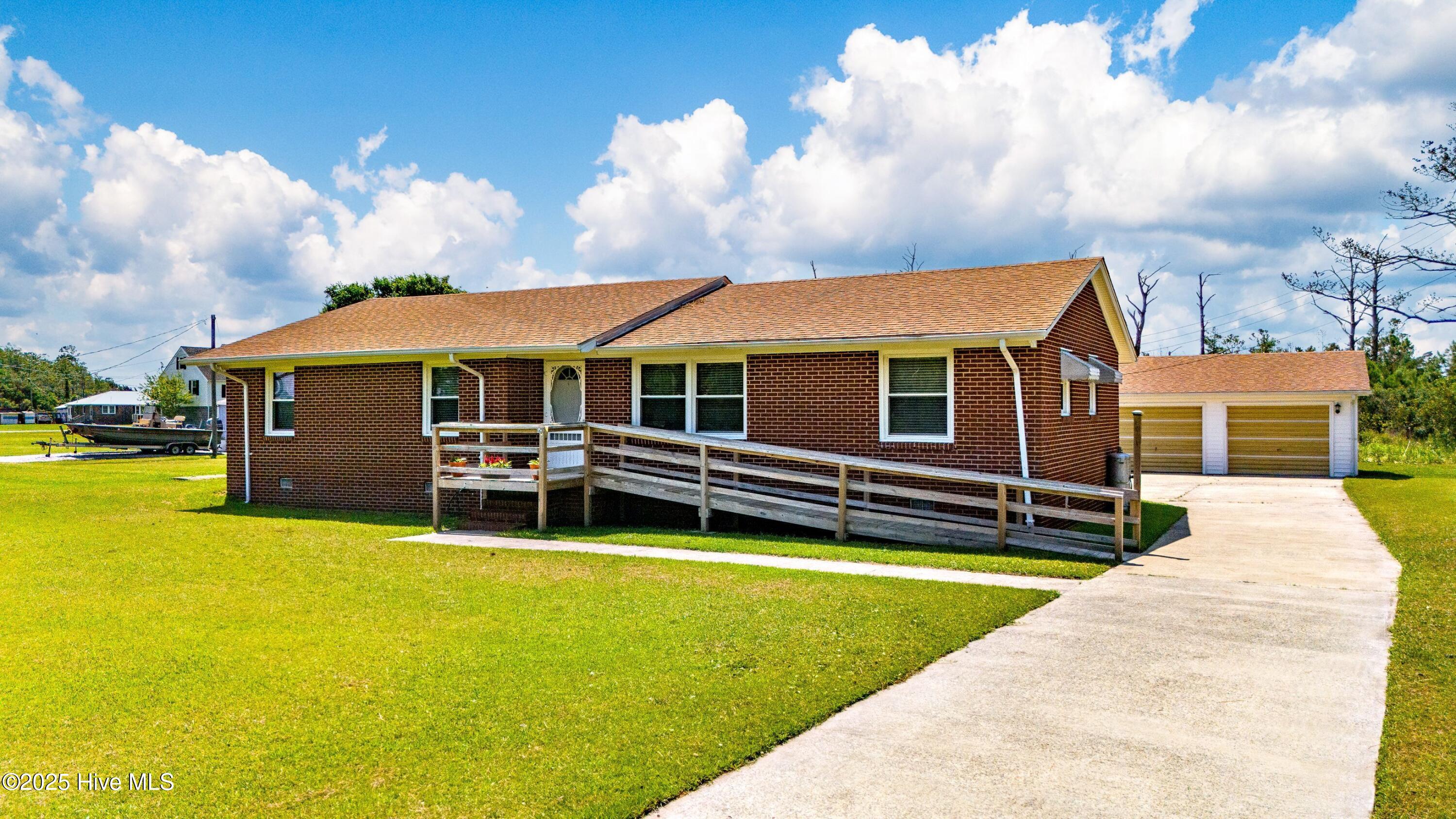 648 Shell Hill Road Property Photo 1