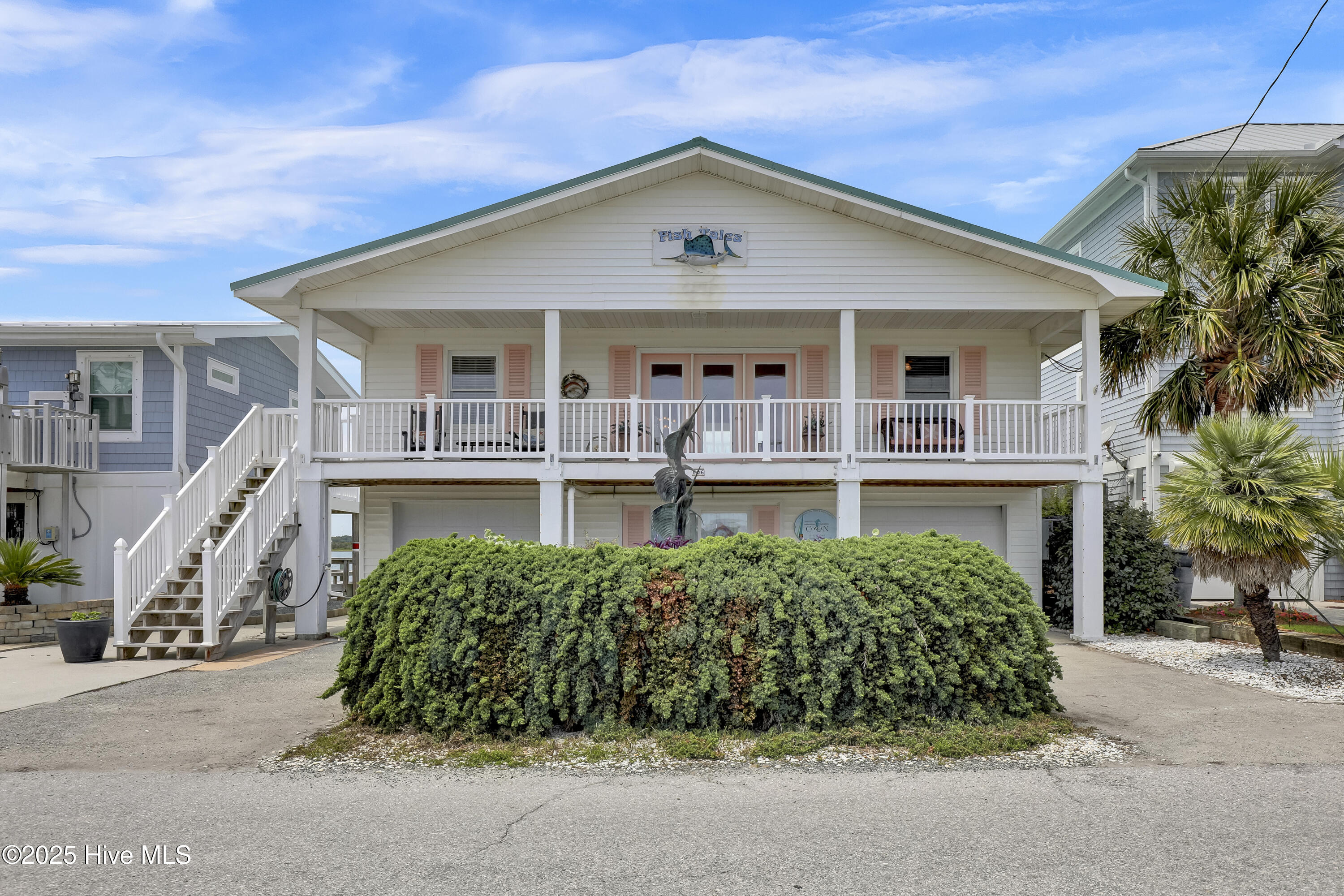 806 Channel Boulevard Property Photo 2