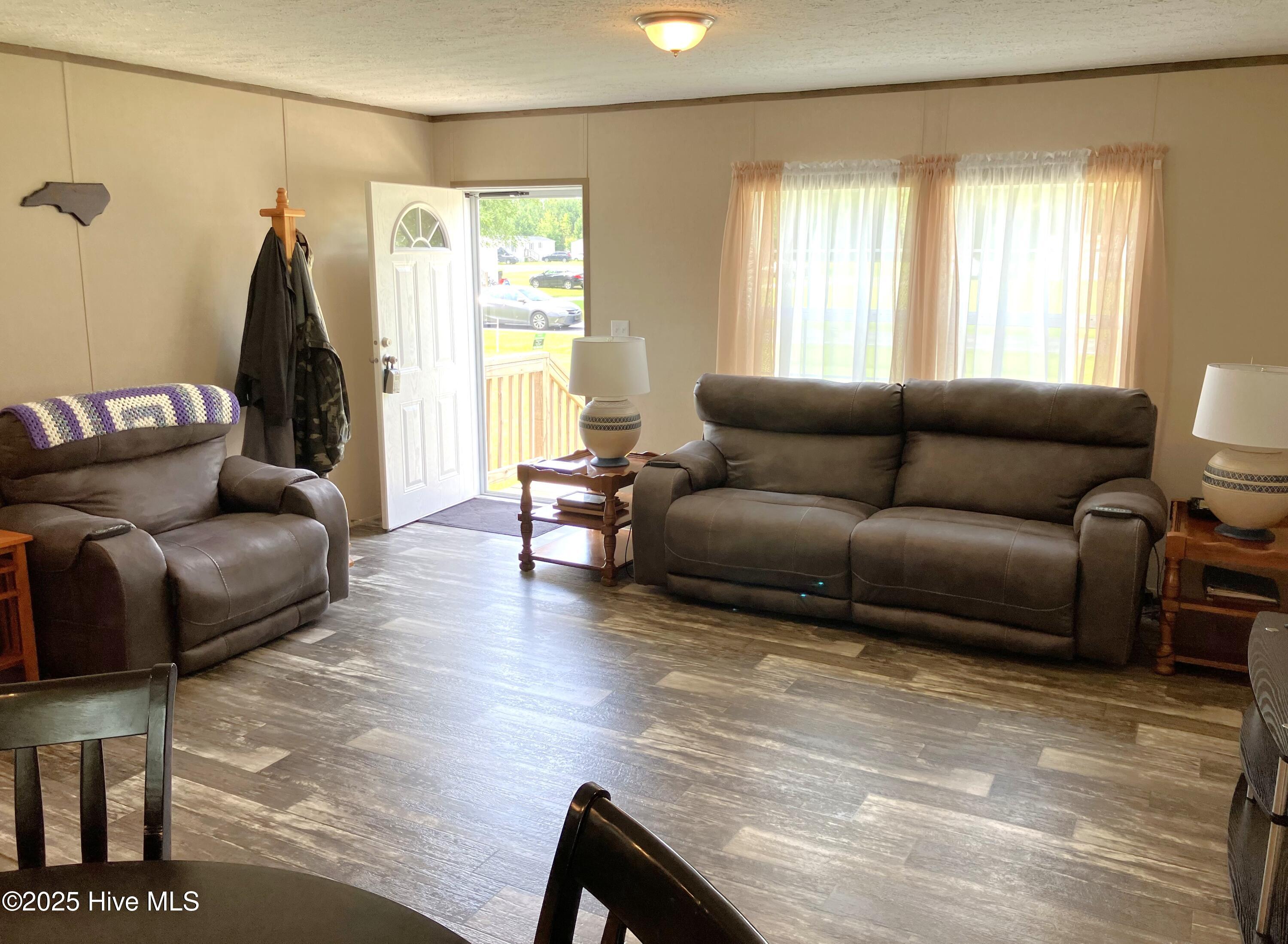 269 Batchelor Road Property Photo 3