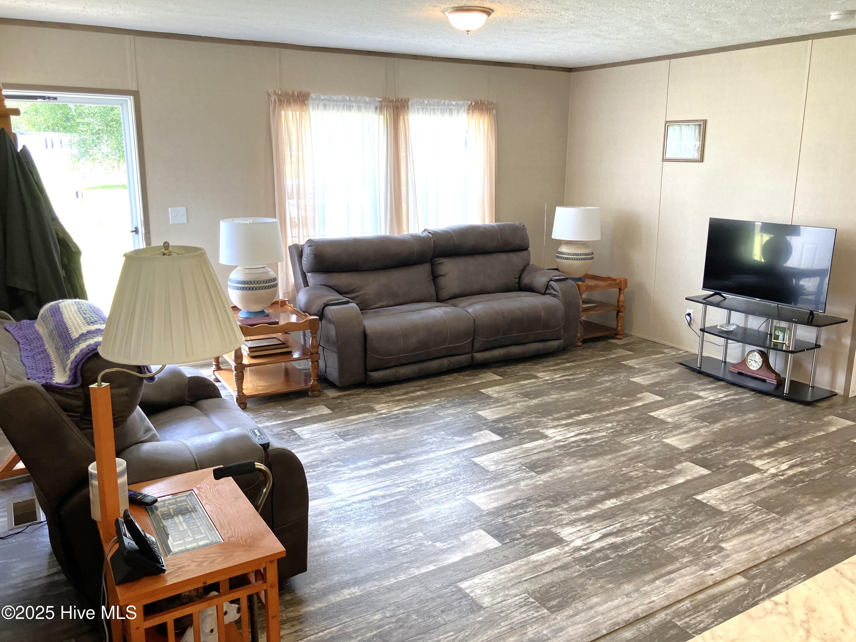 269 Batchelor Road Property Photo 4