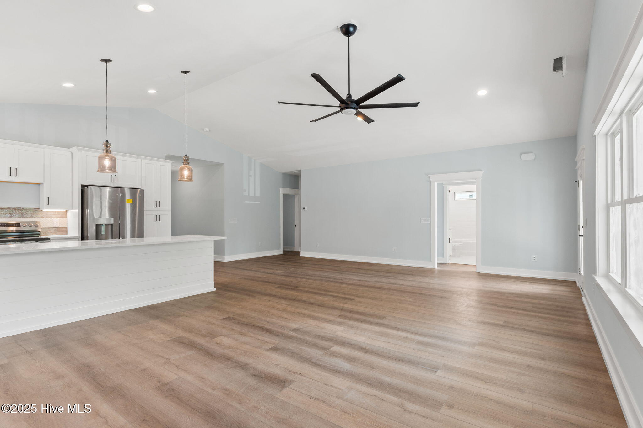 151 Ne 33rd Street Property Photo 14