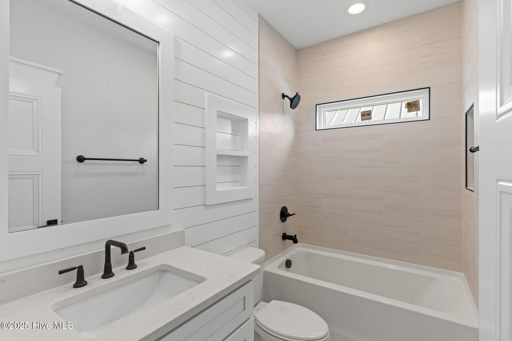 151 Ne 33rd Street Property Photo 18