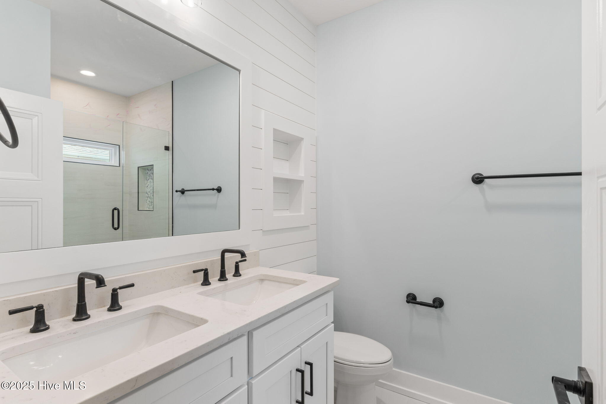 151 Ne 33rd Street Property Photo 38