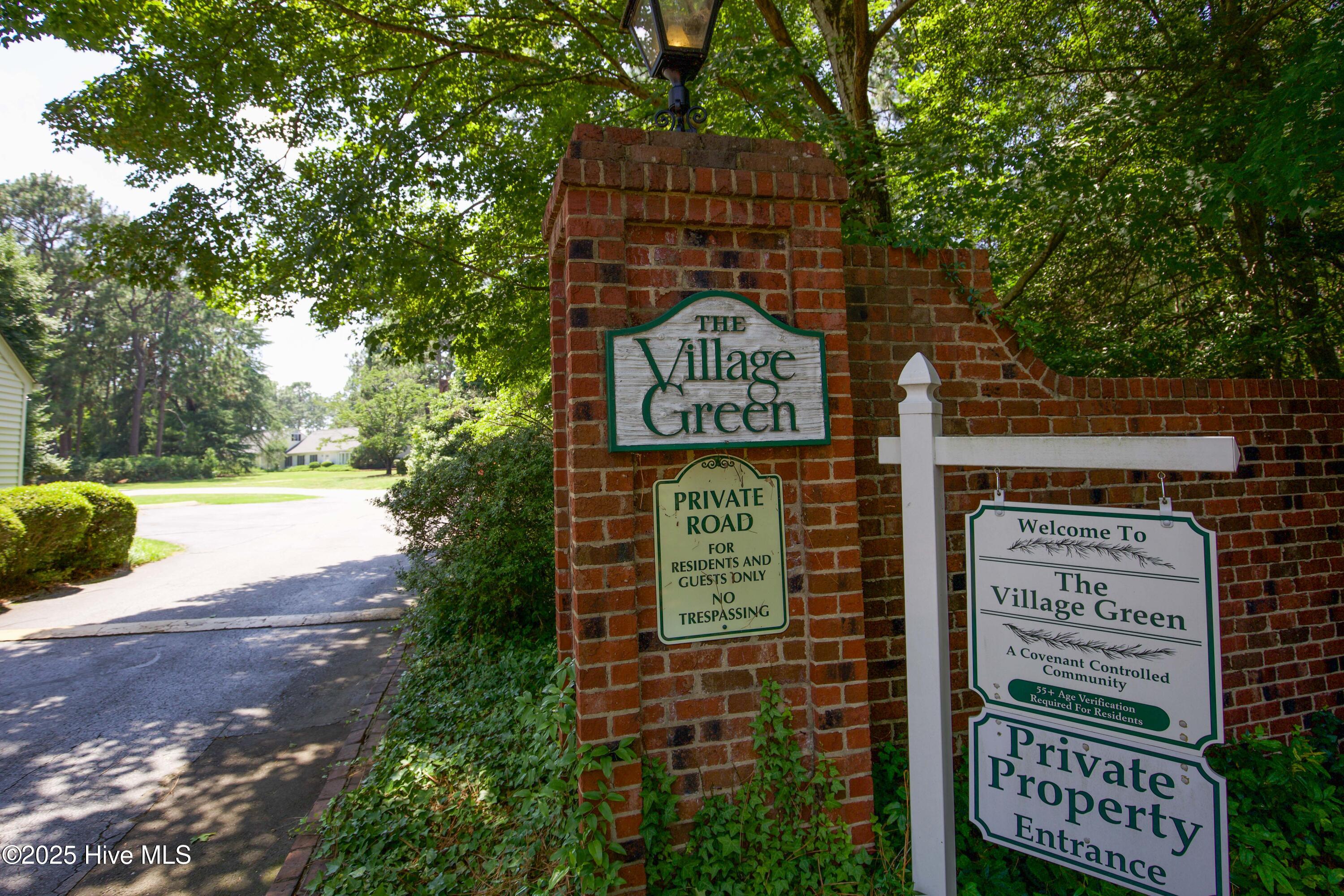 33 Village Green Circle Property Photo 3