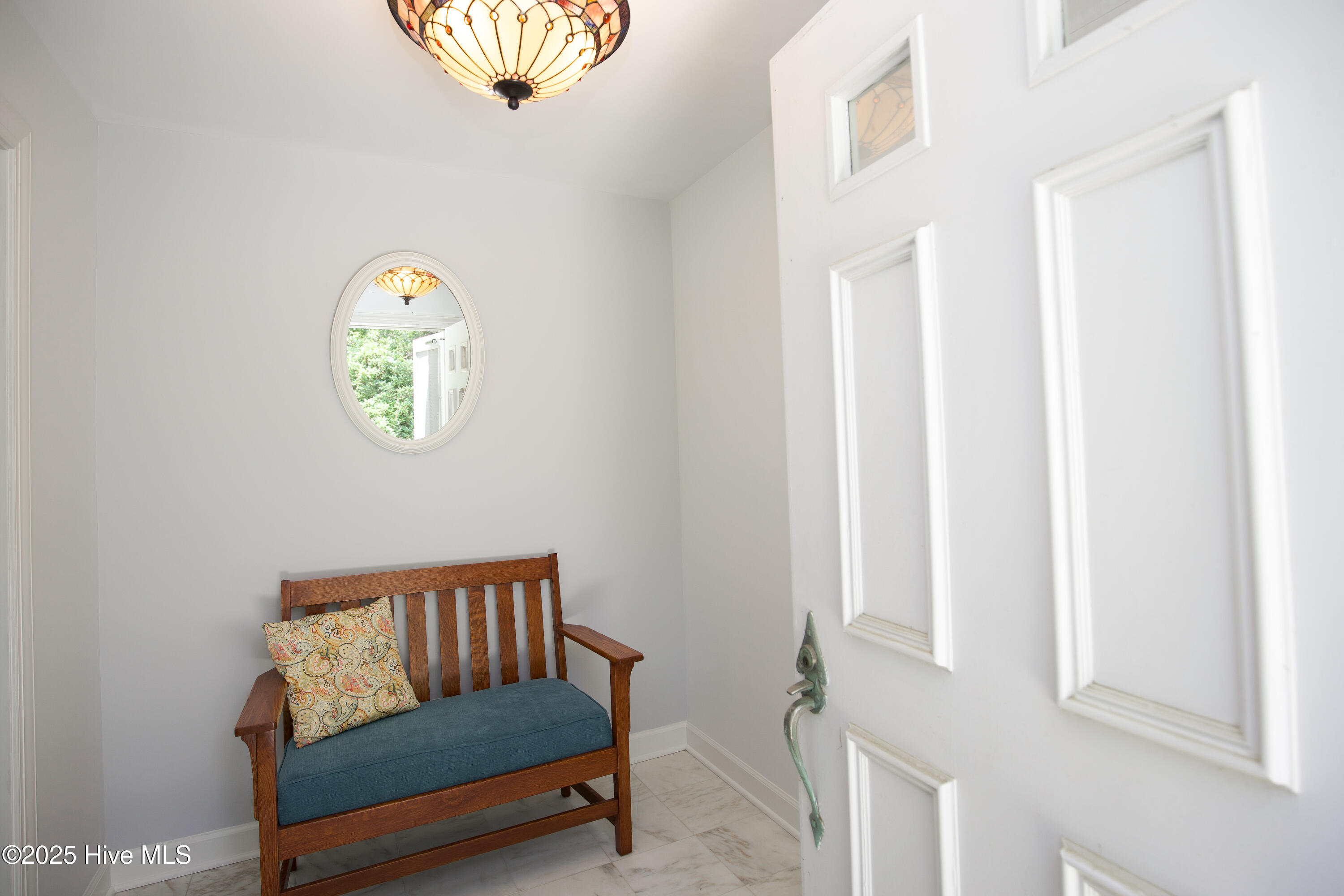 33 Village Green Circle Property Photo 6