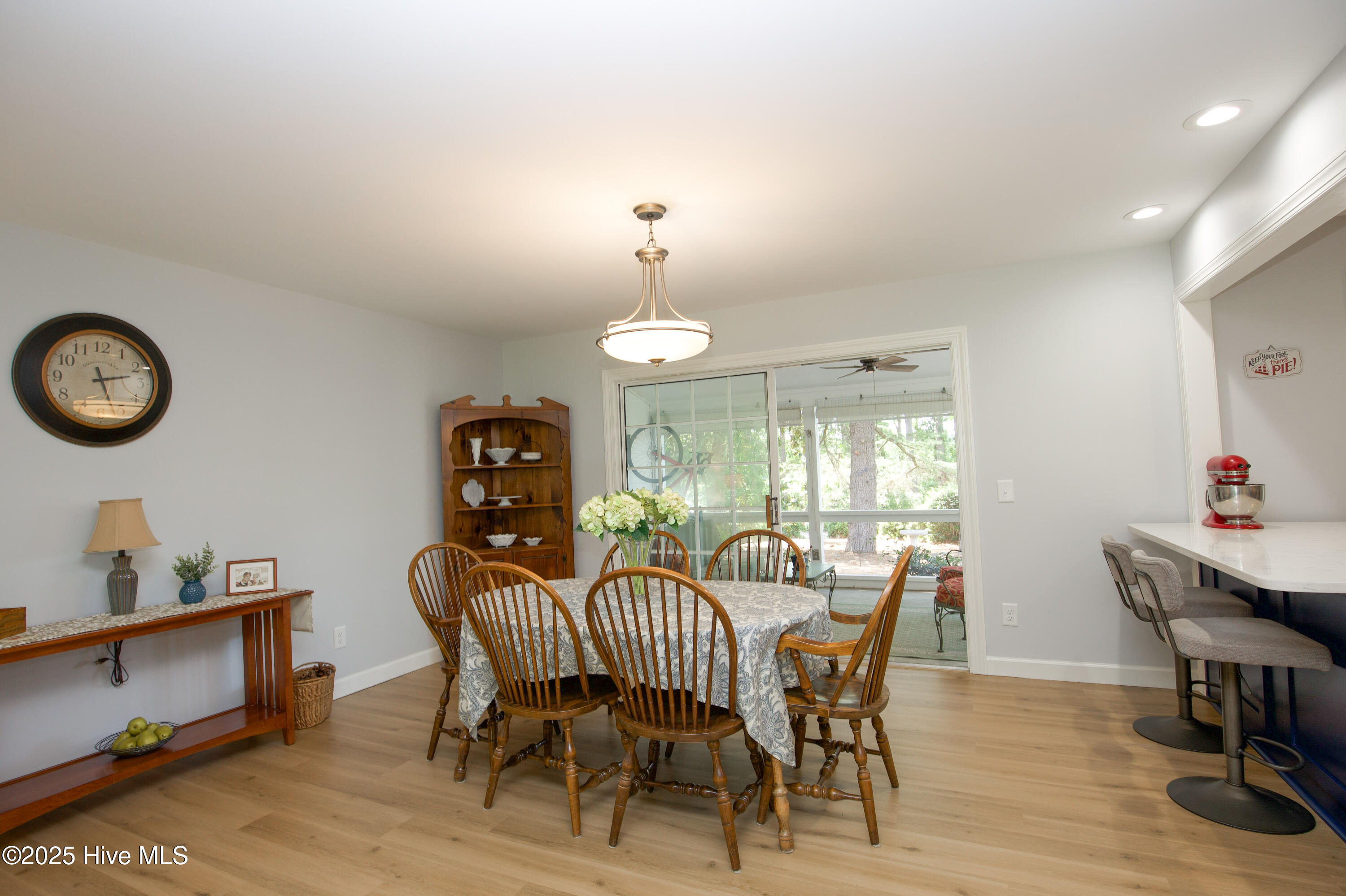 33 Village Green Circle Property Photo 15