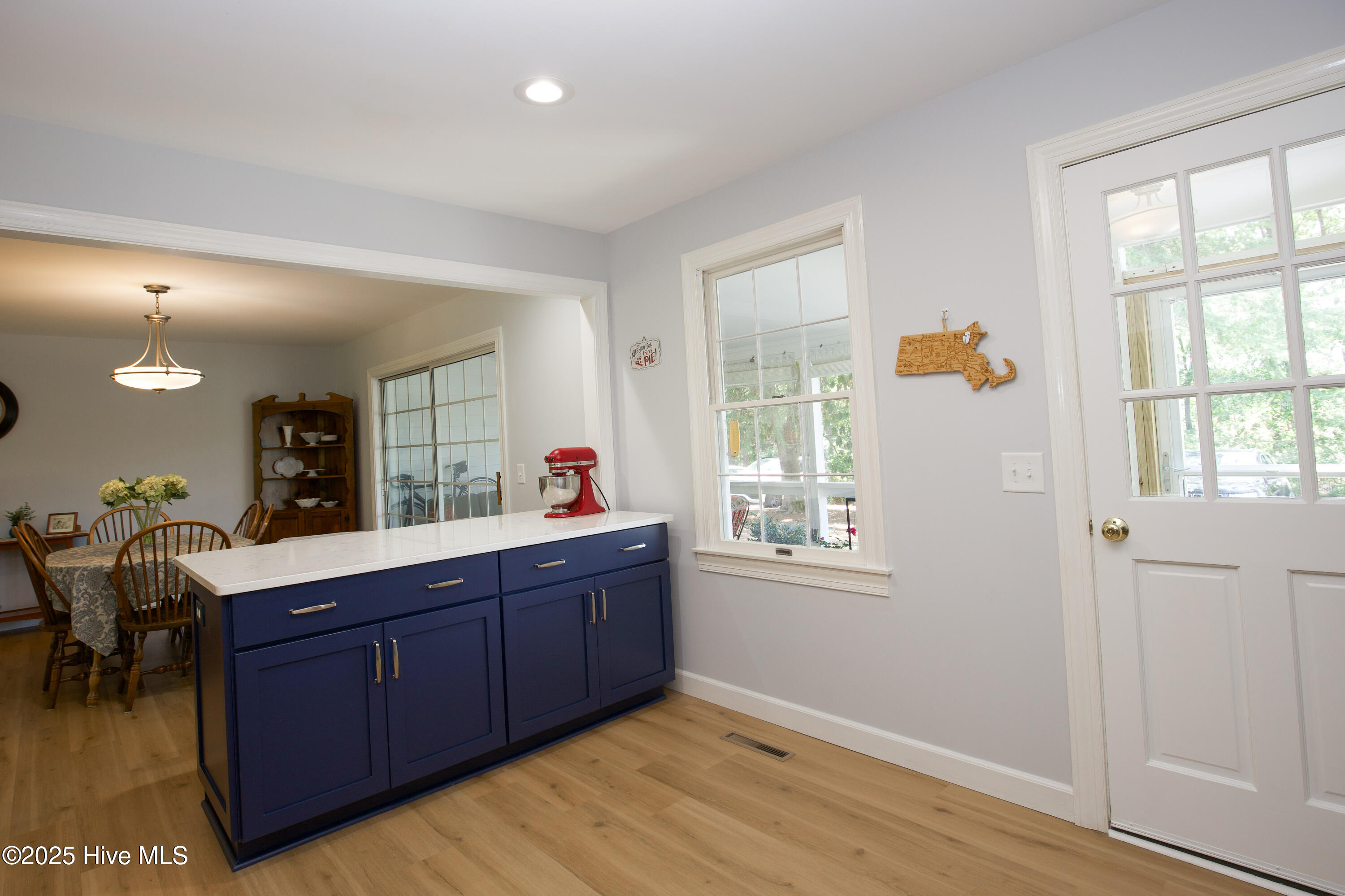 33 Village Green Circle Property Photo 27