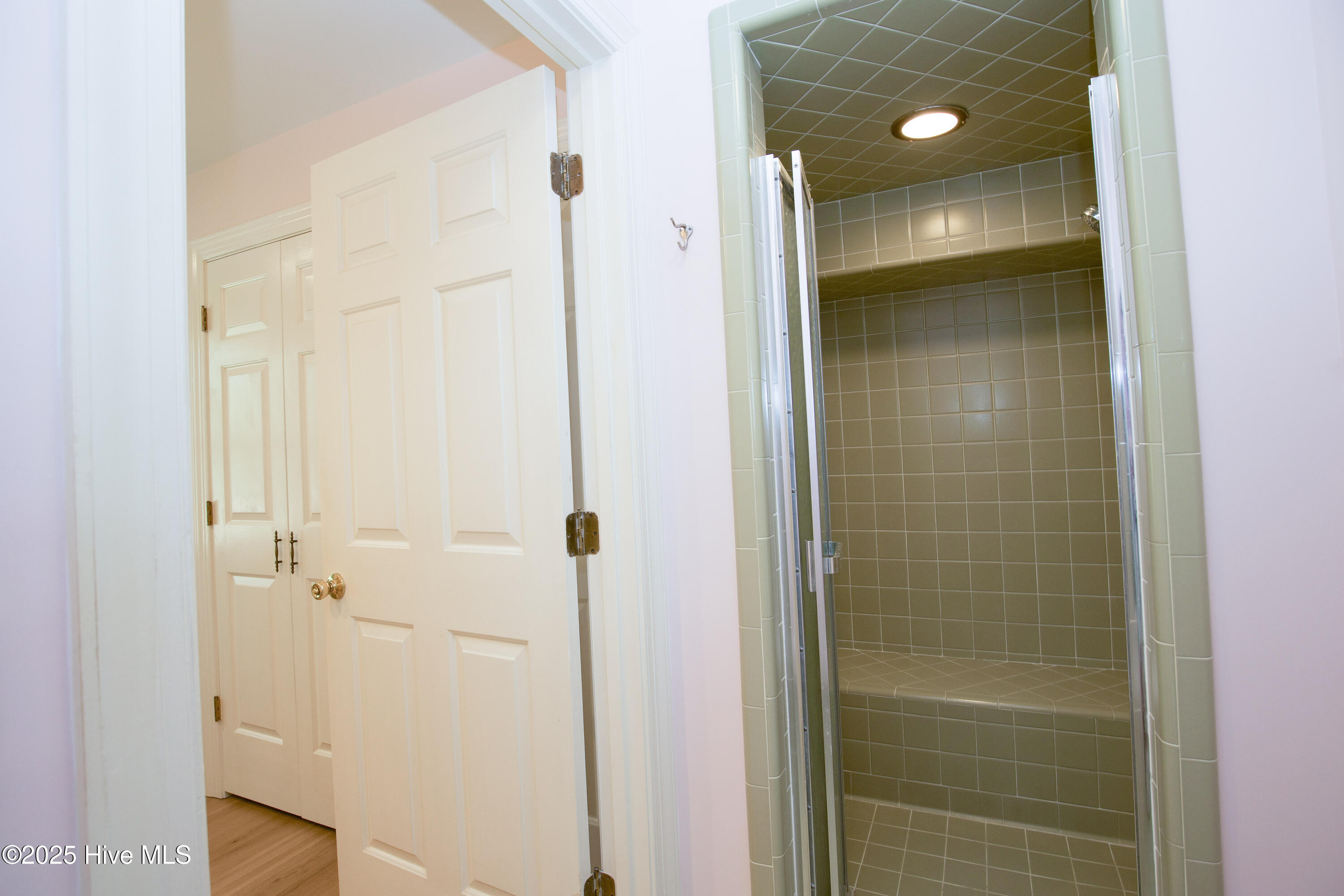 33 Village Green Circle Property Photo 38