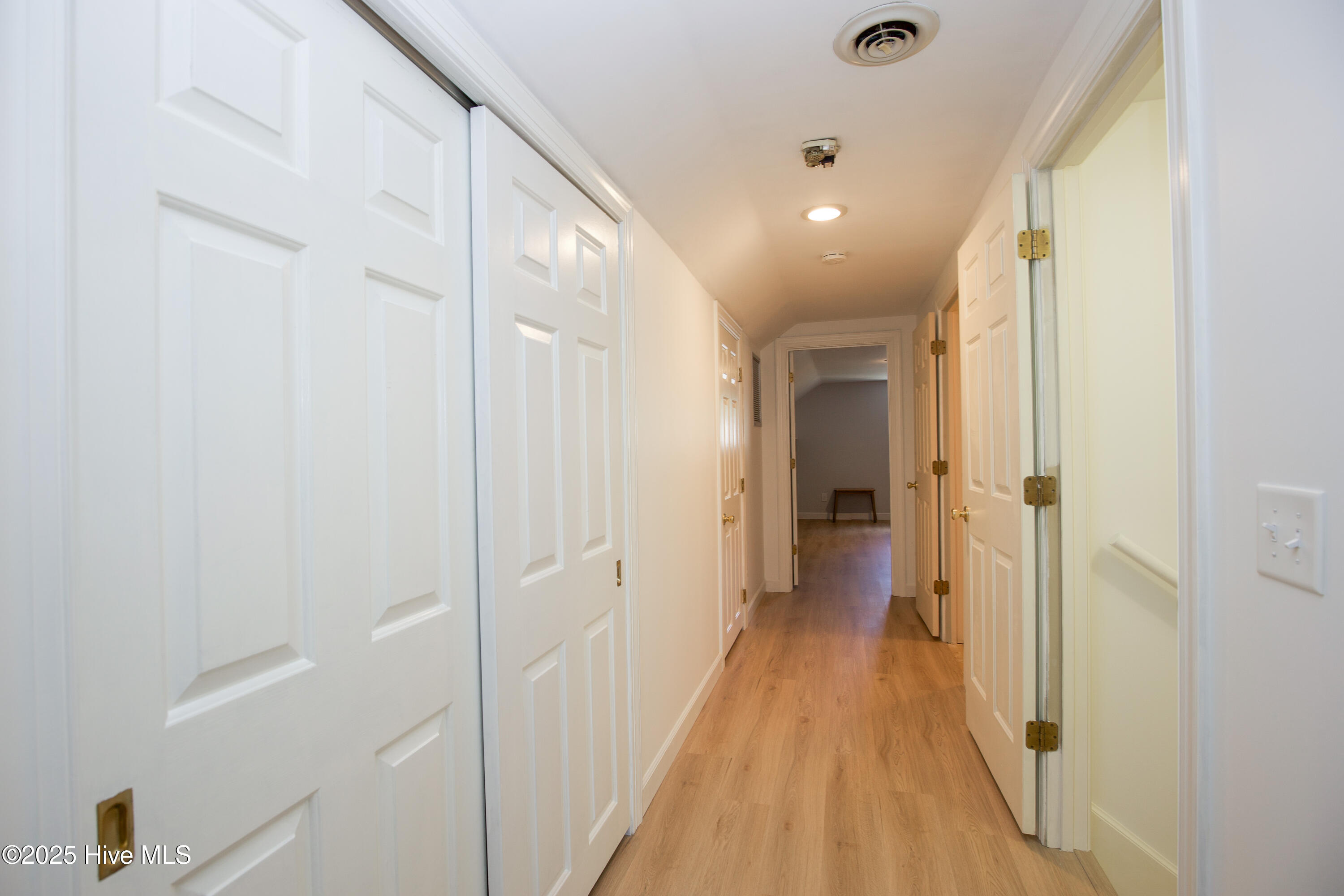 33 Village Green Circle Property Photo 50