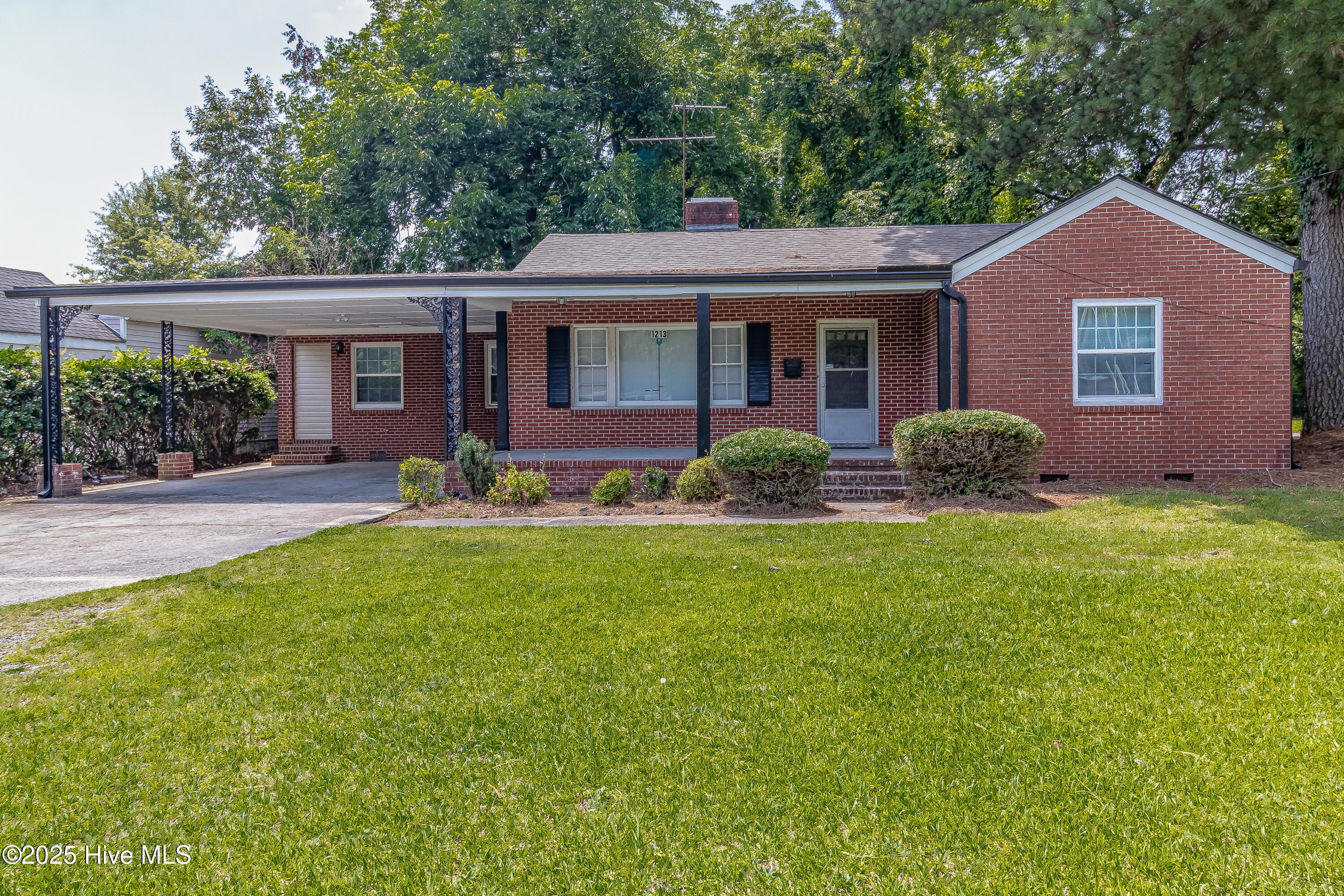 1213 Tarboro Street Property Photo 1
