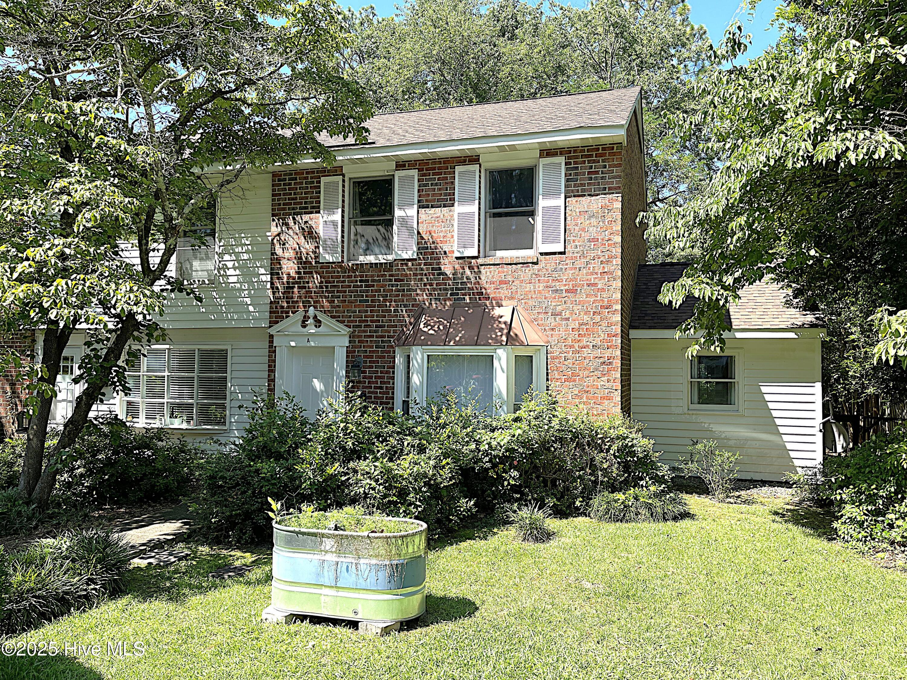 735 N Bennett Street A Property Photo 1