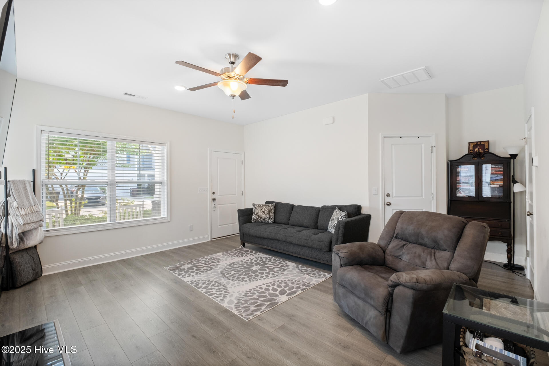 1620 Bratton Court Property Photo 9