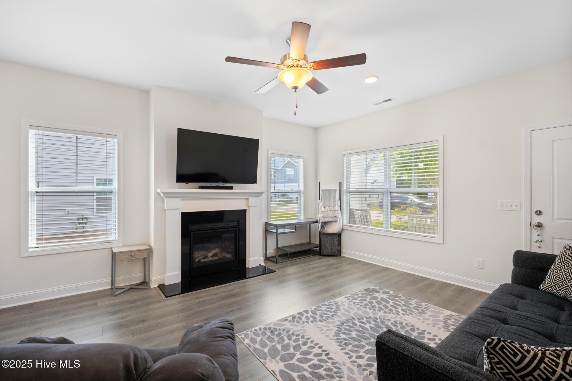 1620 Bratton Court Property Photo 10