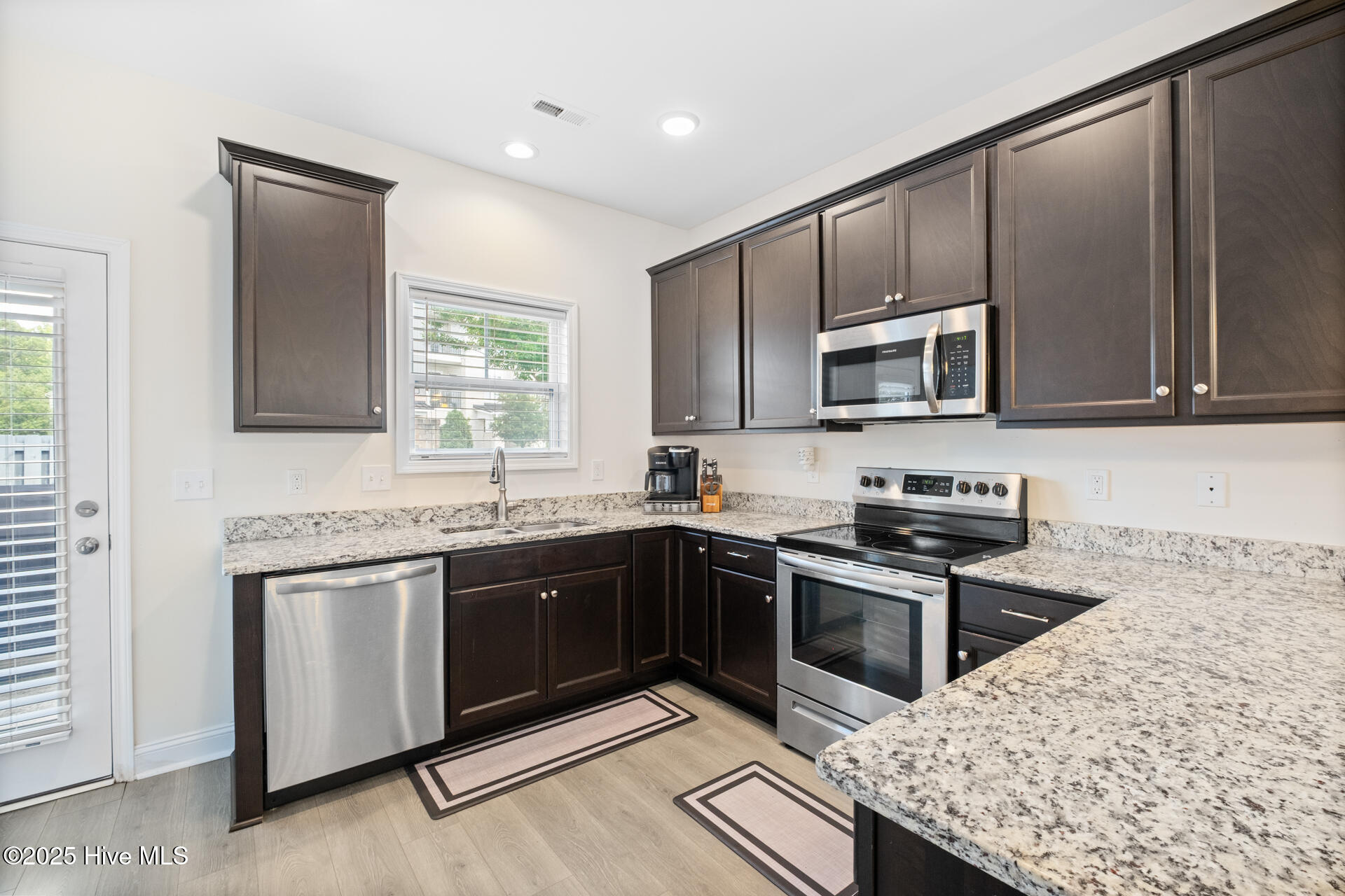 1620 Bratton Court Property Photo 17
