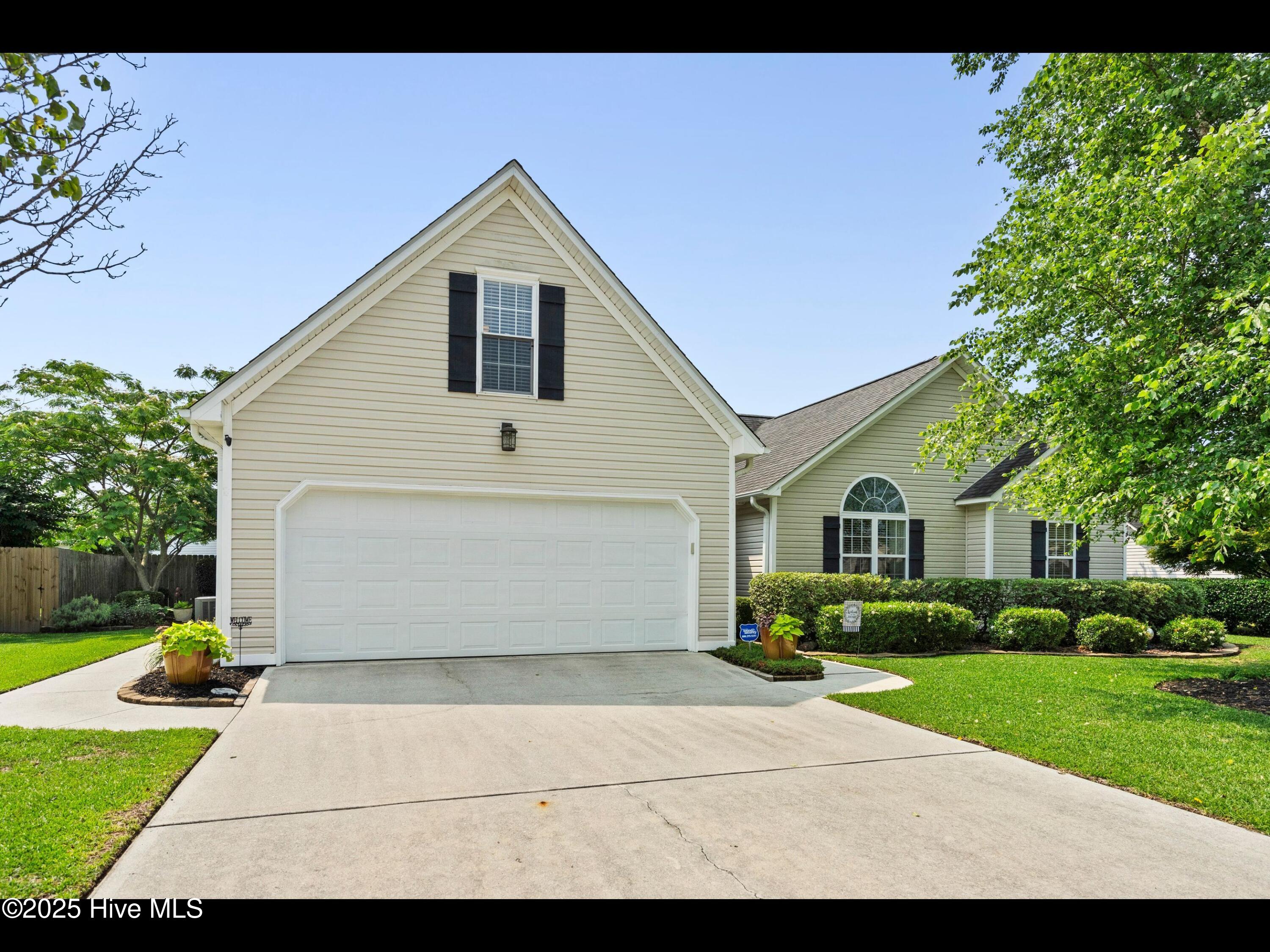 1204 Maple Ridge Road Property Photo 1