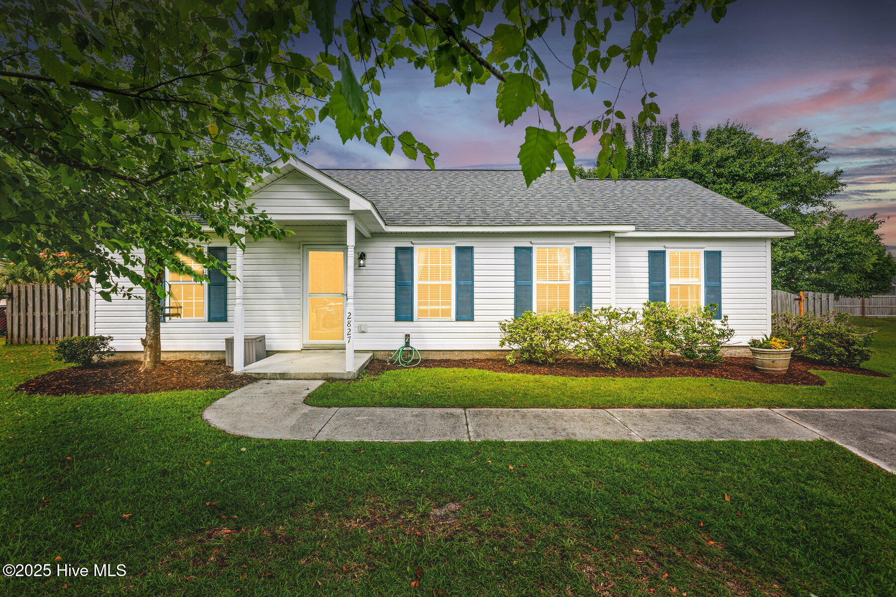 2827 Sapling Circle Property Photo 1