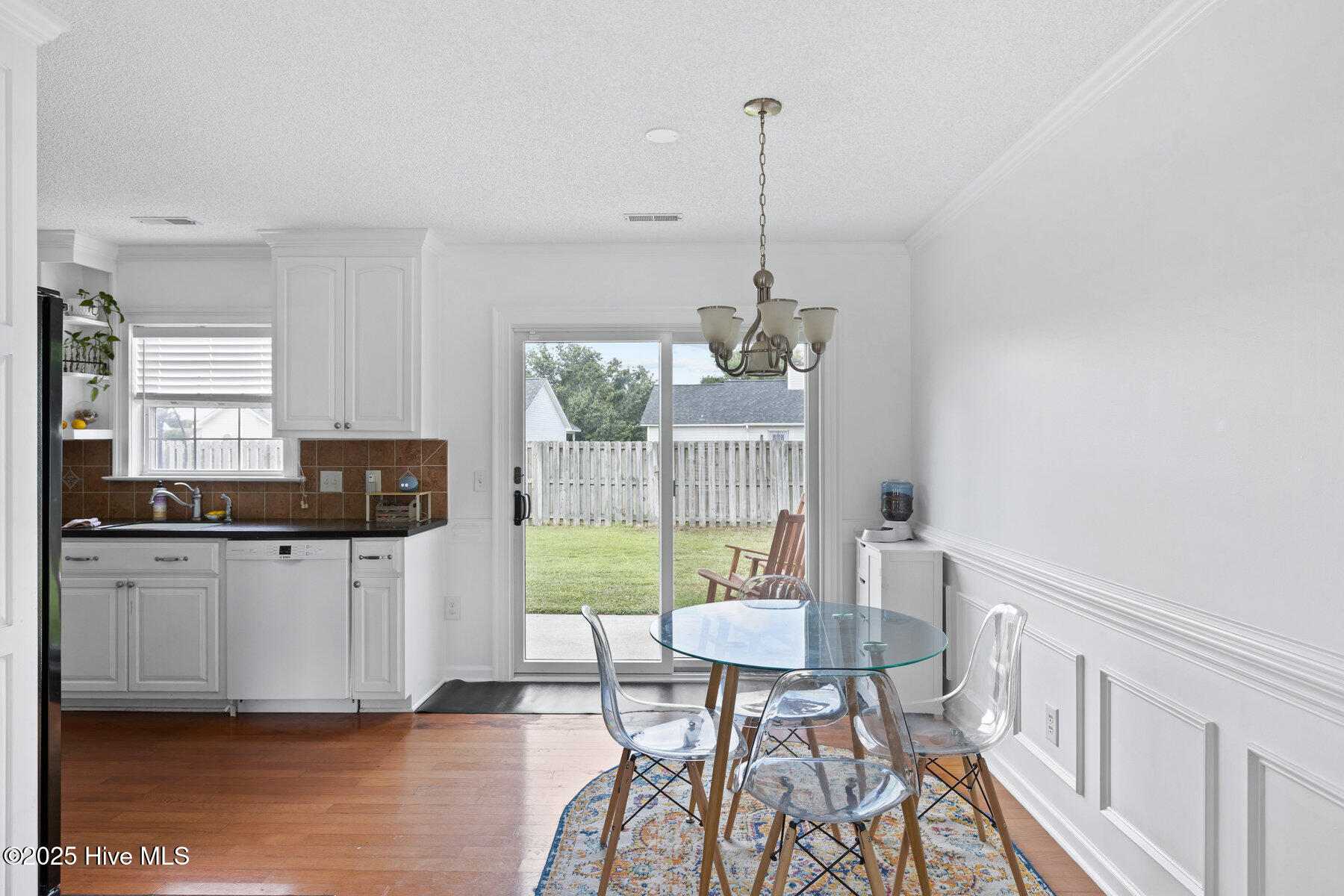 2827 Sapling Circle Property Photo 9