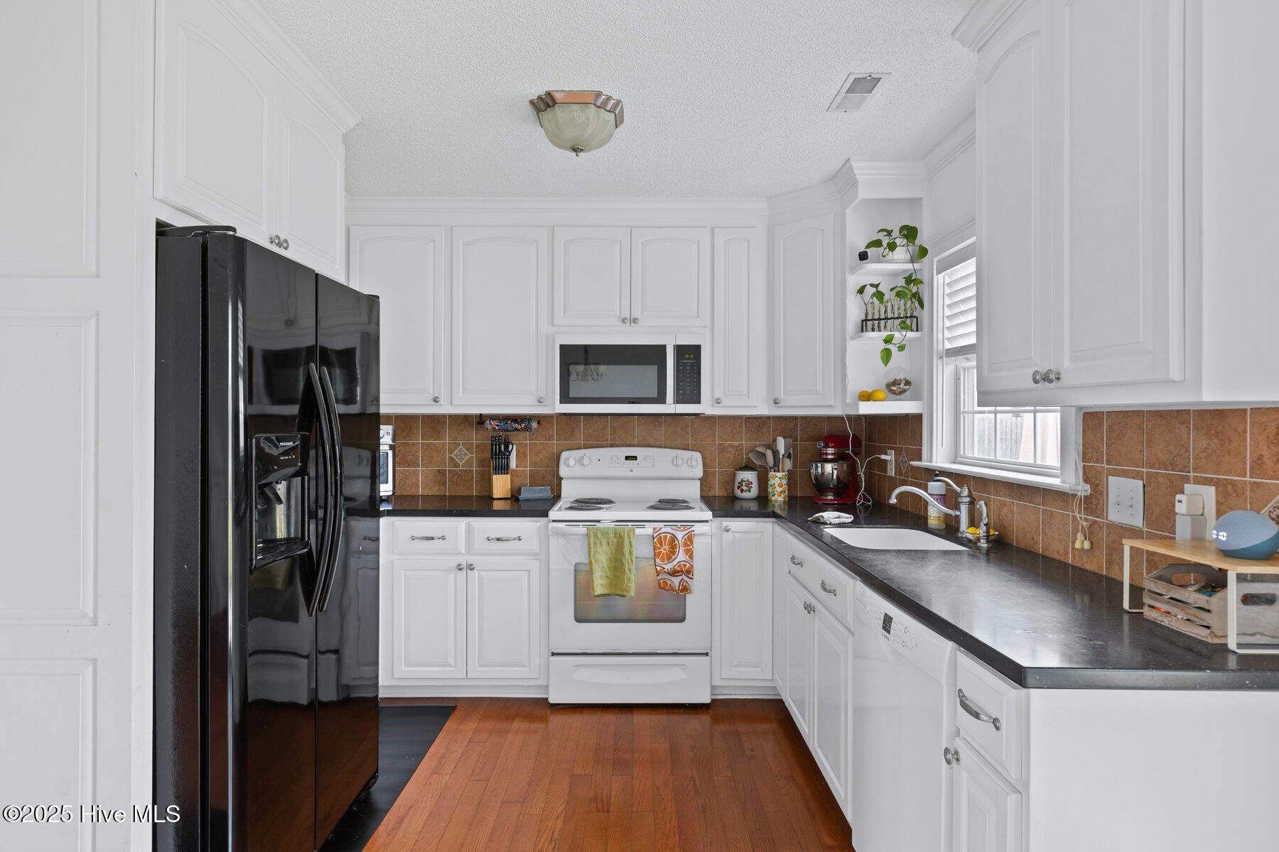 2827 Sapling Circle Property Photo 10