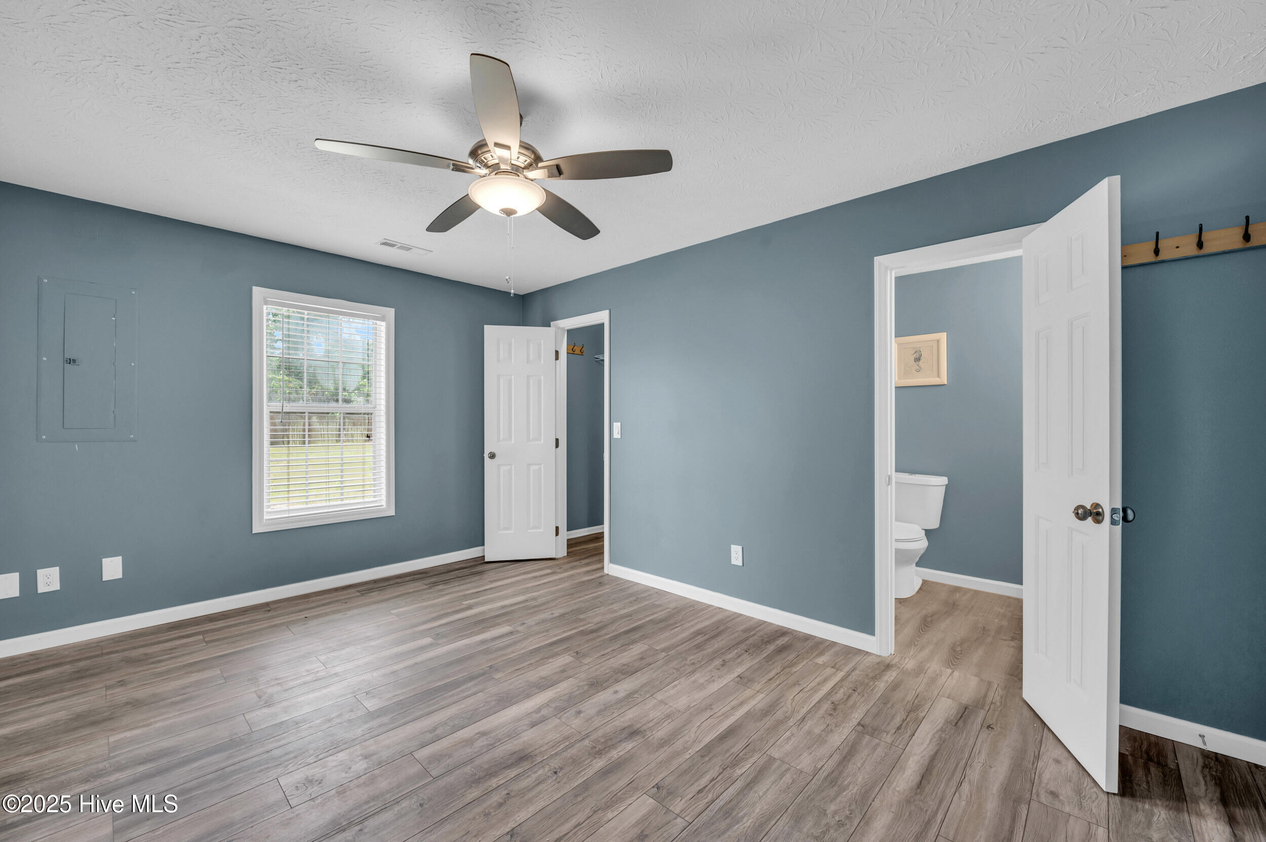 711 Navaho Trail Property Photo 12