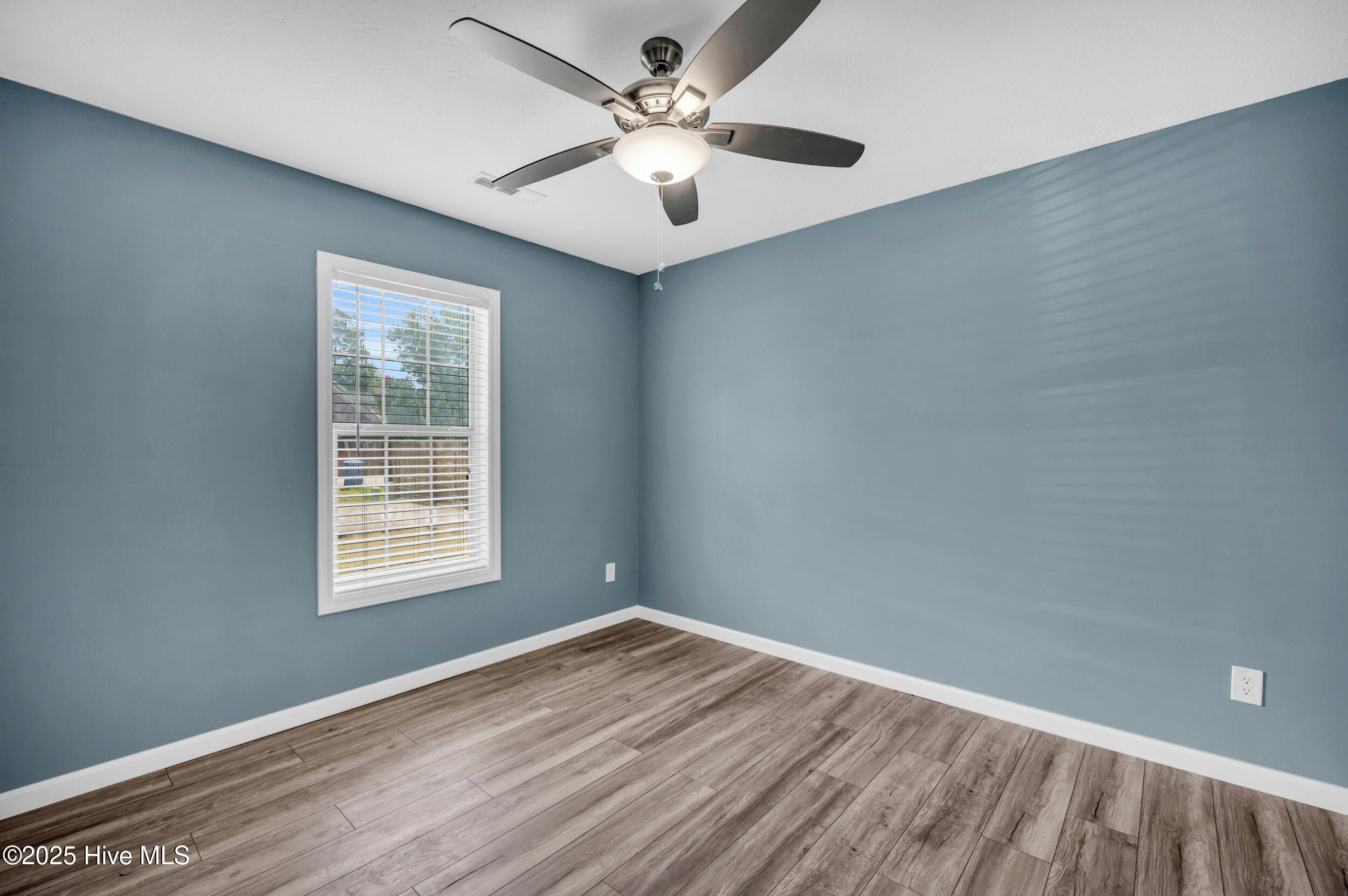 711 Navaho Trail Property Photo 20