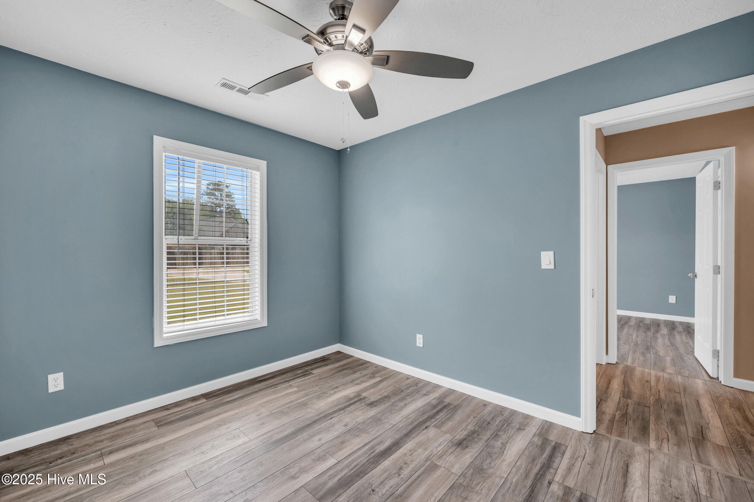 711 Navaho Trail Property Photo 23
