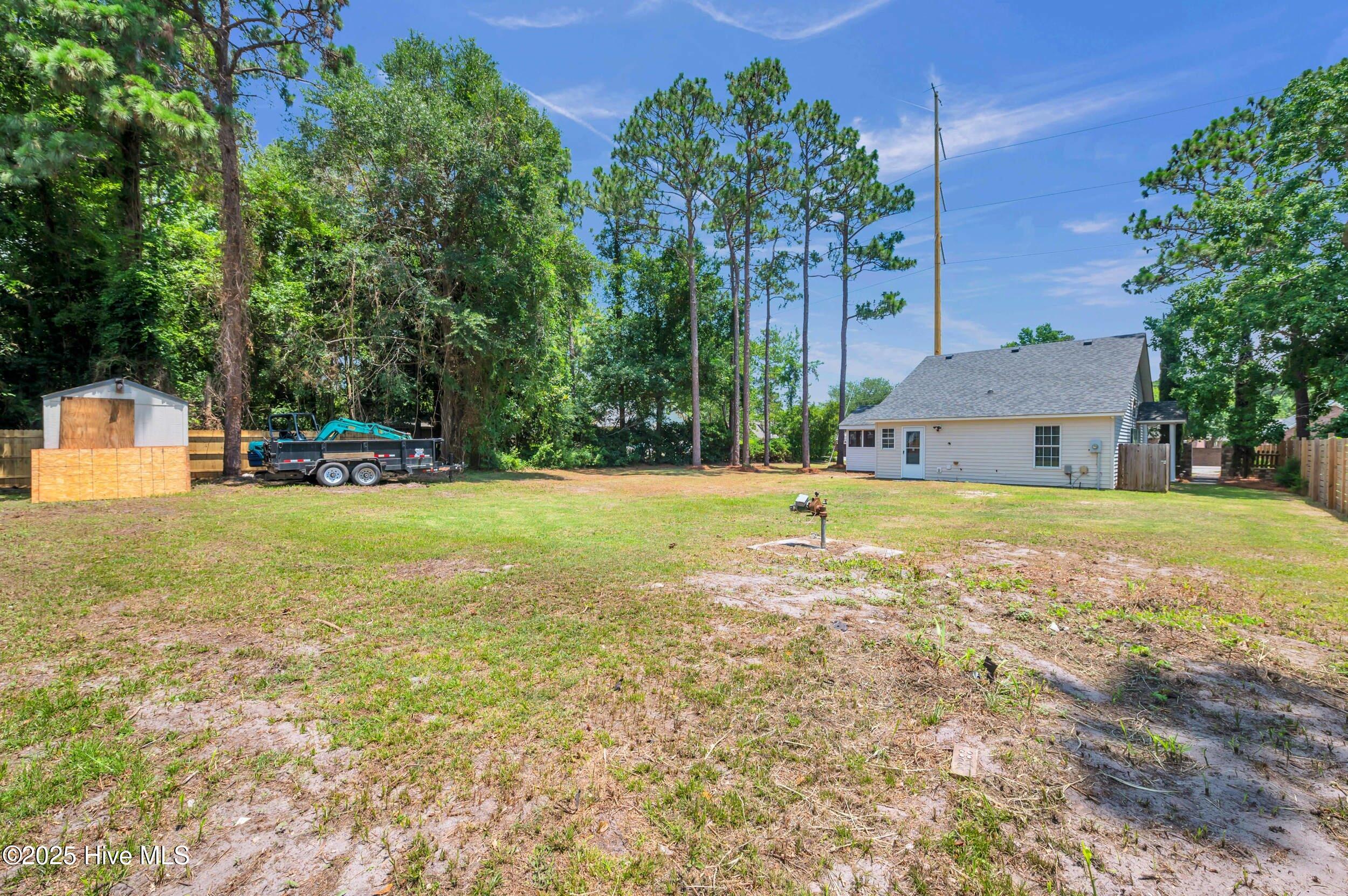 711 Navaho Trail Property Photo 34