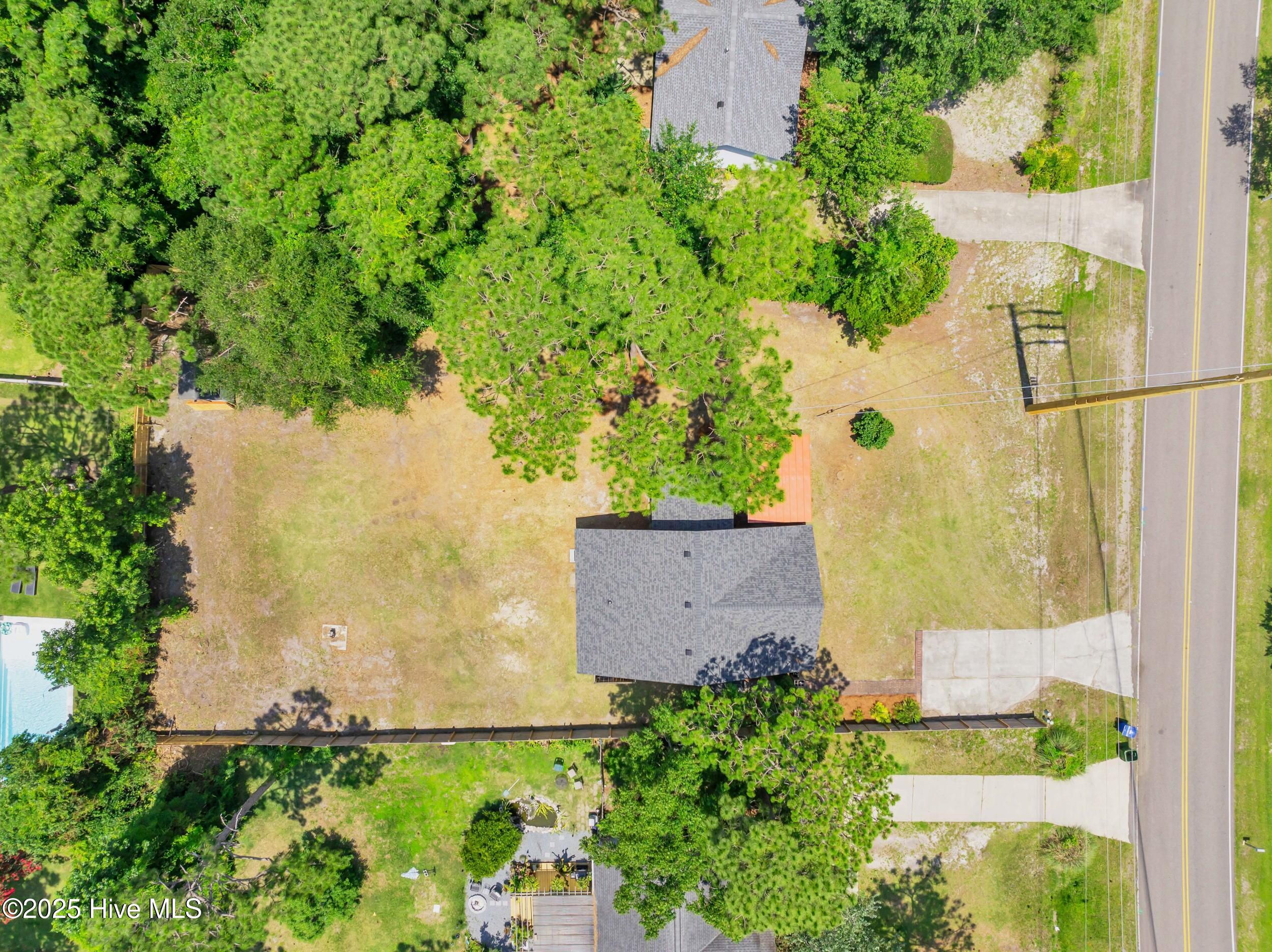 711 Navaho Trail Property Photo 37