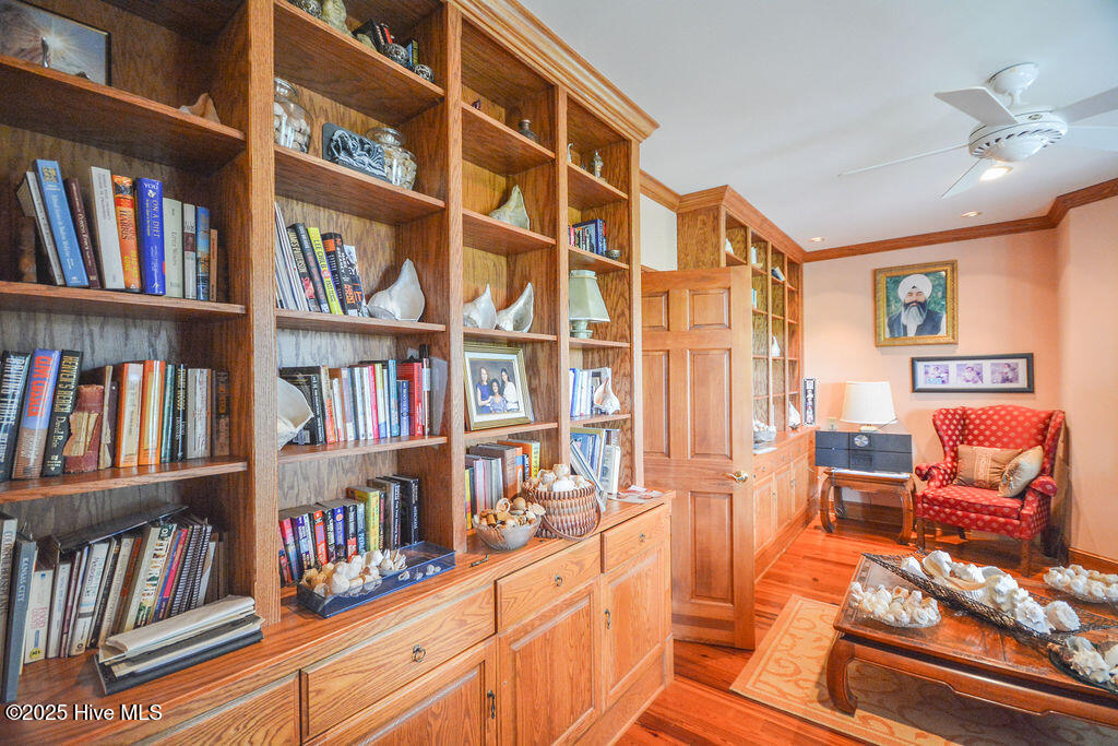 1064 Tresses Court Property Photo 37