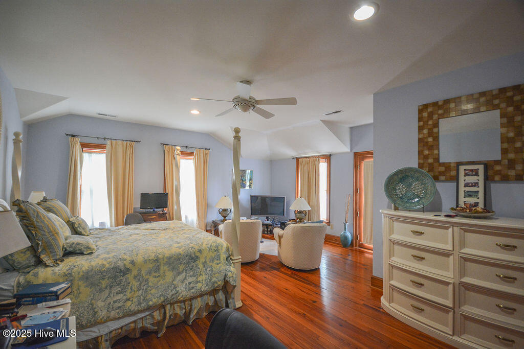1064 Tresses Court Property Photo 41
