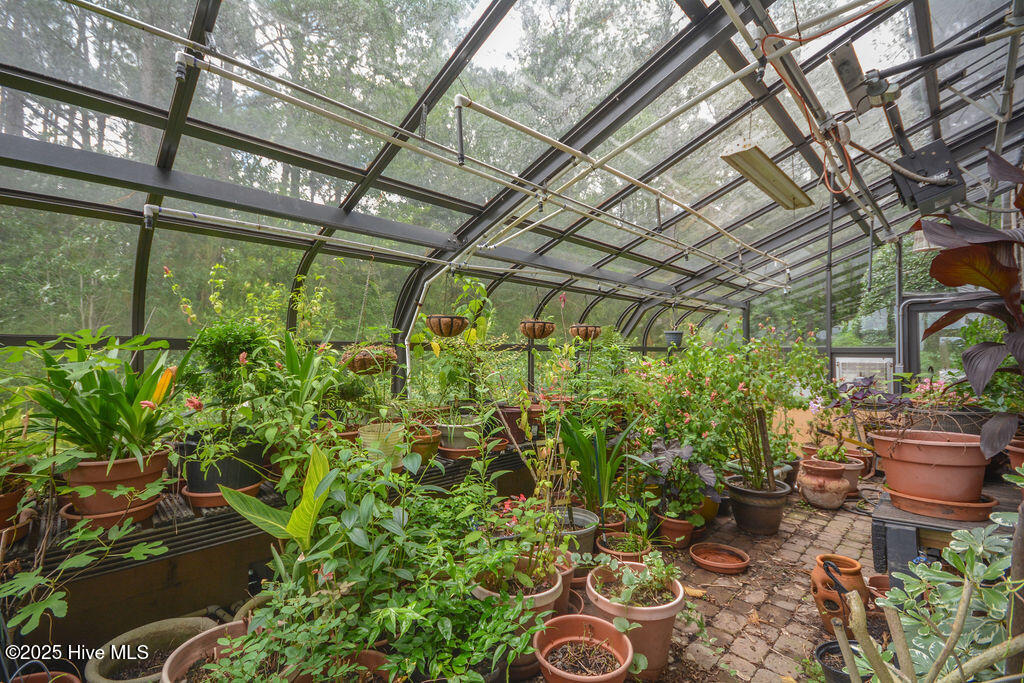 1064 Tresses Court Property Photo 43