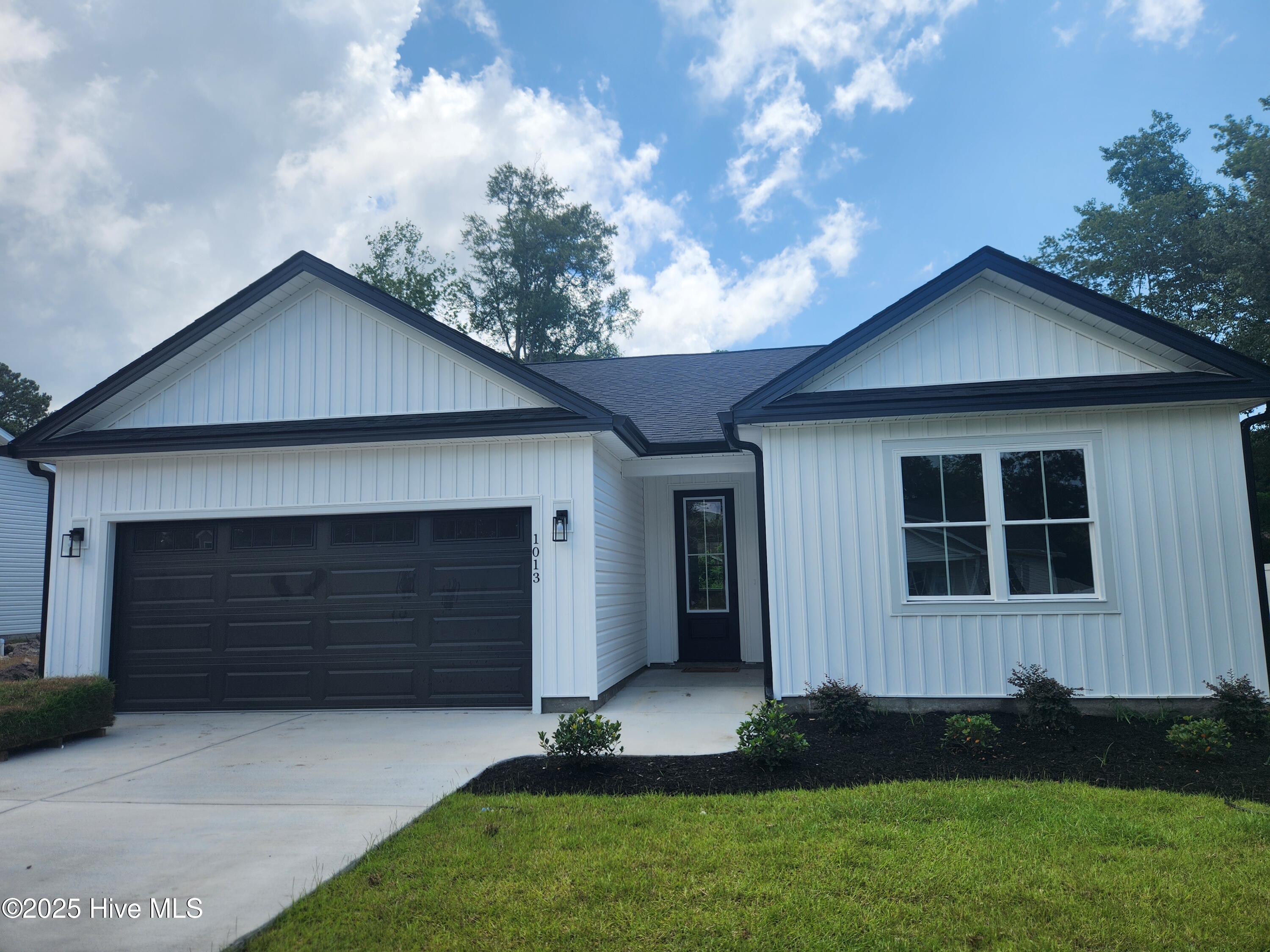 1013 High Point Avenue Property Photo 1
