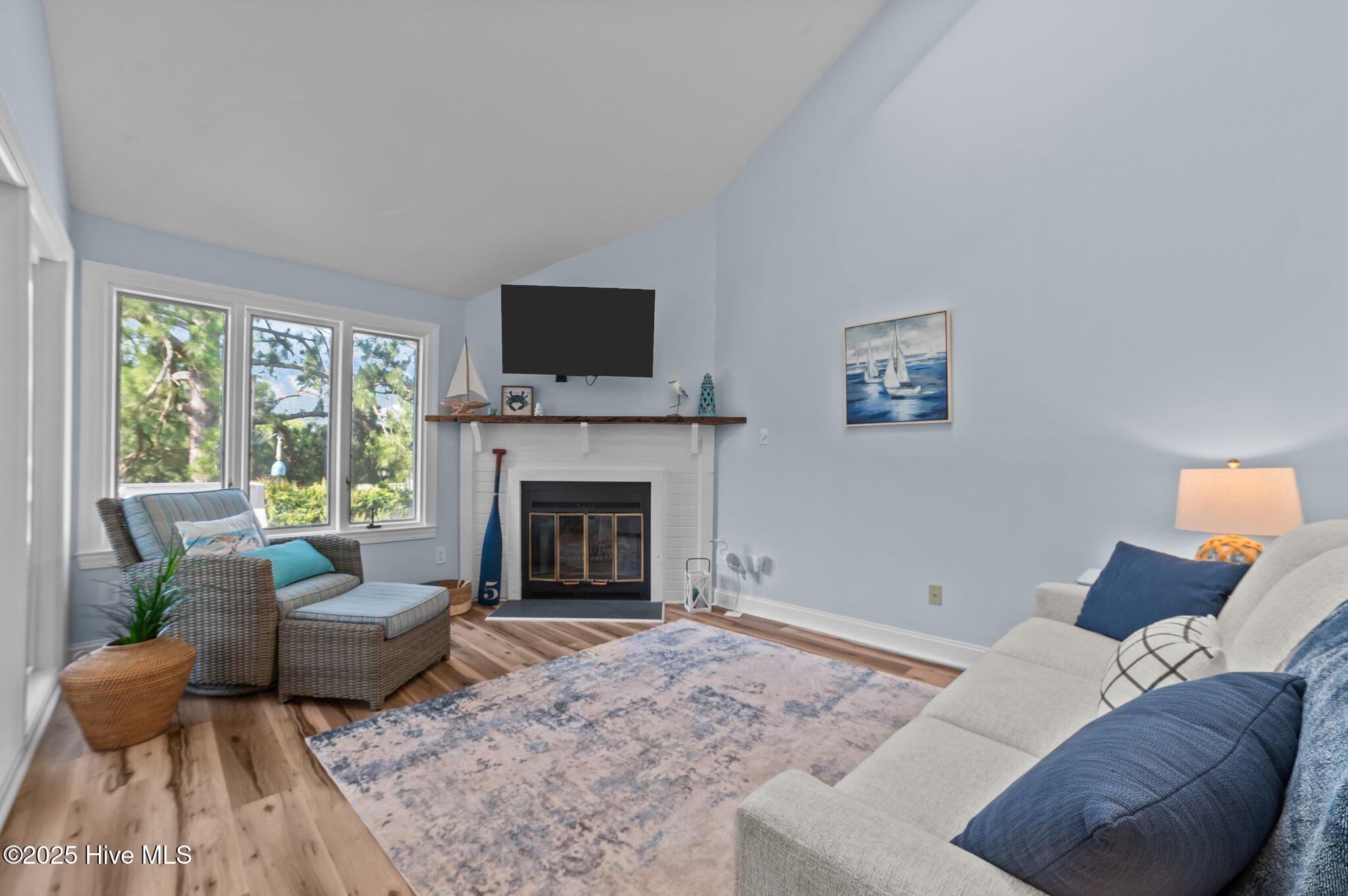 110 Forecastle Court Property Photo 15
