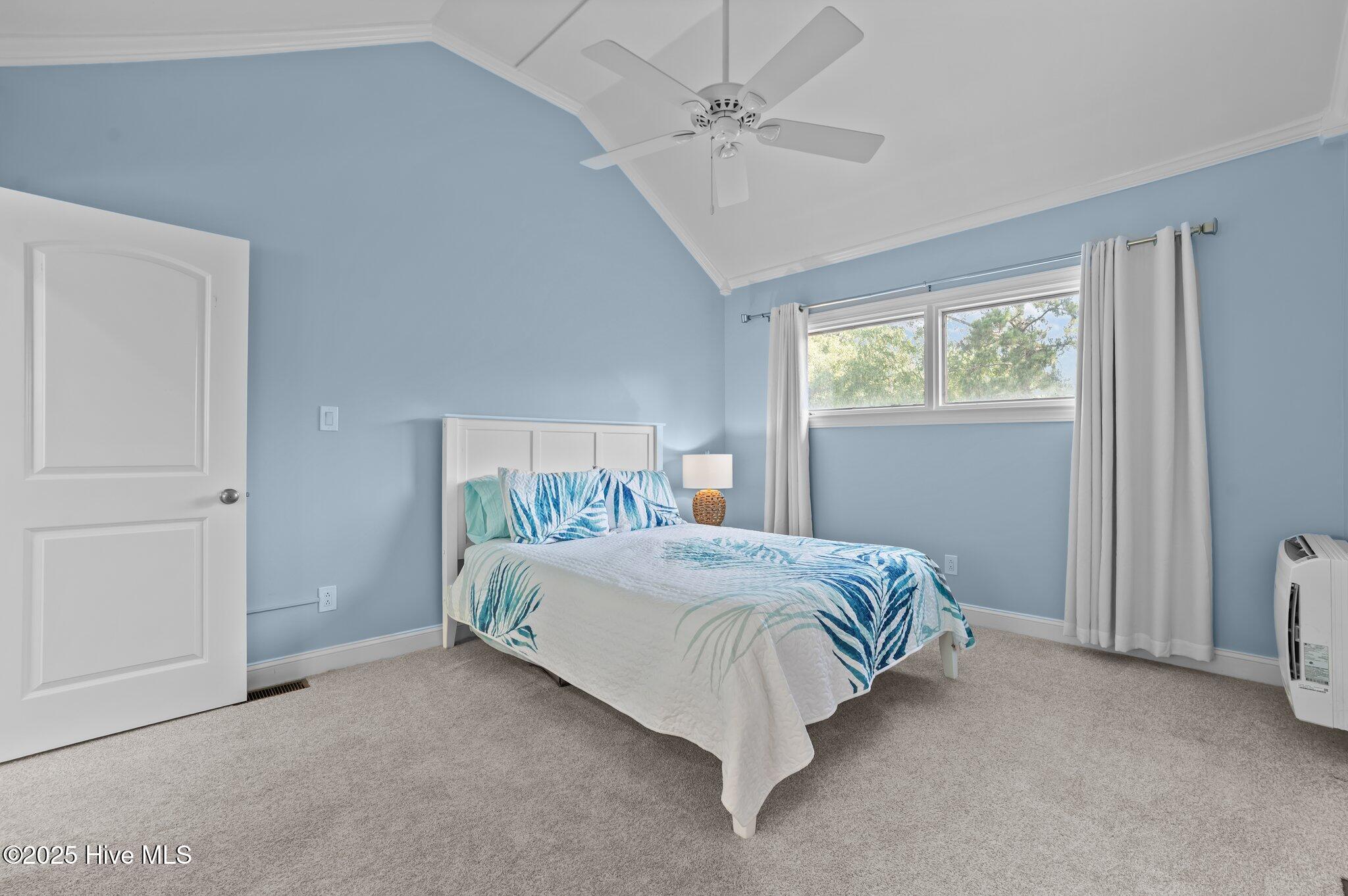 110 Forecastle Court Property Photo 31